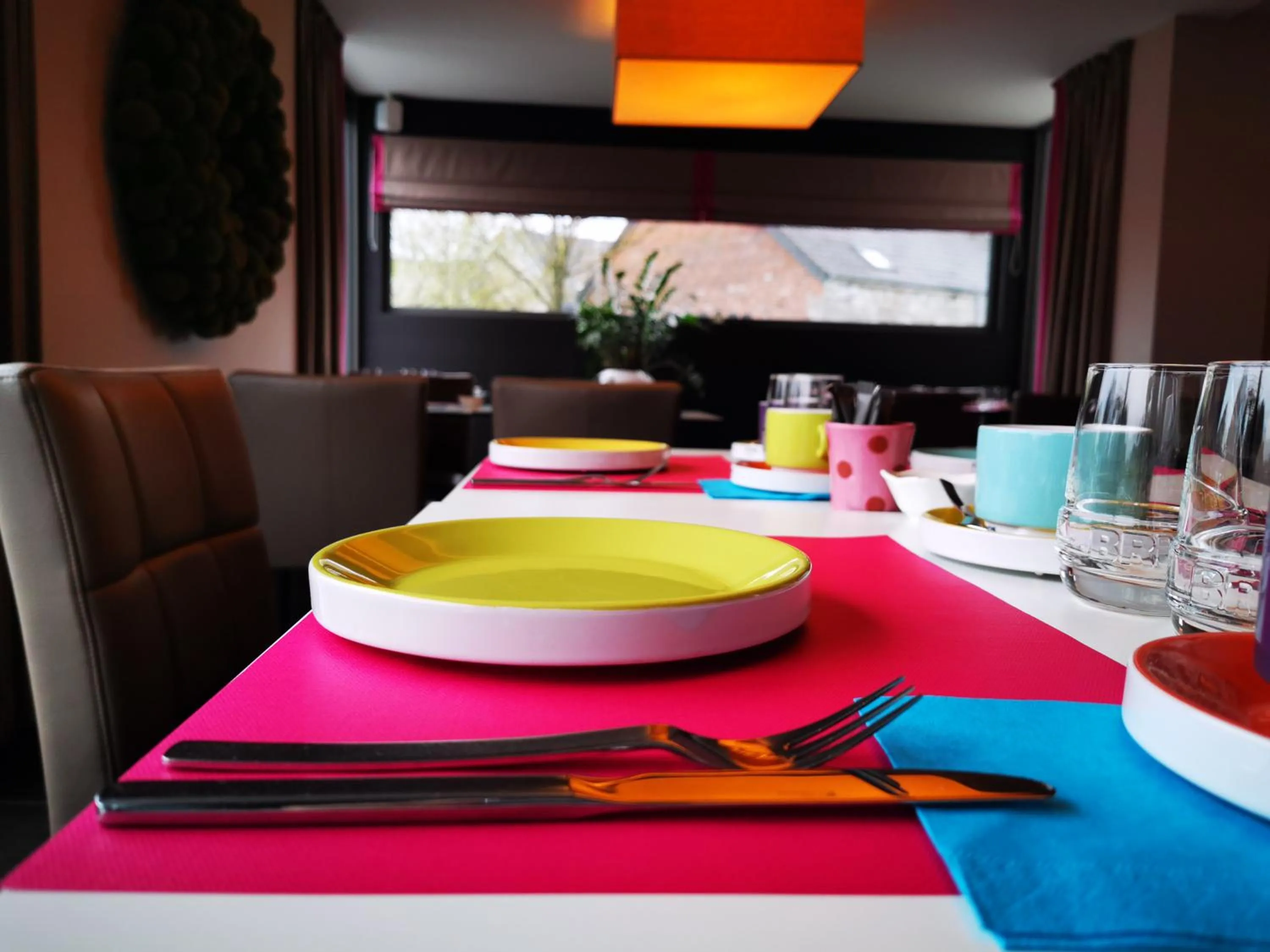 Breakfast in Durbuy Ô Restaurant Hotel Recharge Electric Car