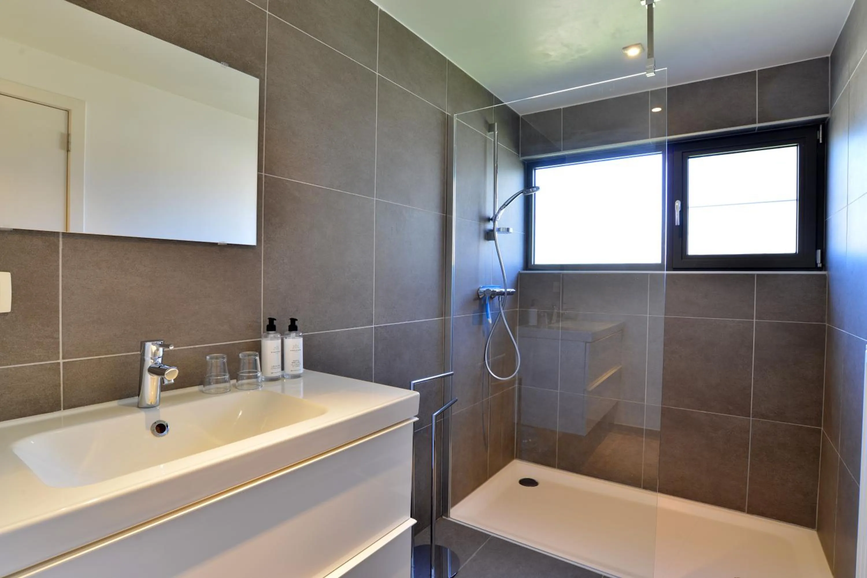 Shower in Durbuy Ô Restaurant Hotel Recharge Electric Car