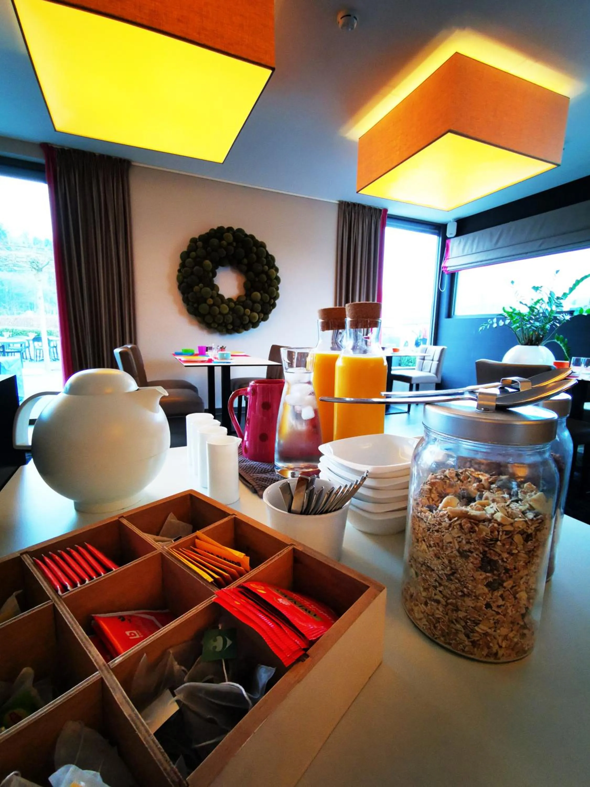 Breakfast in Durbuy Ô Restaurant Hotel Recharge Electric Car