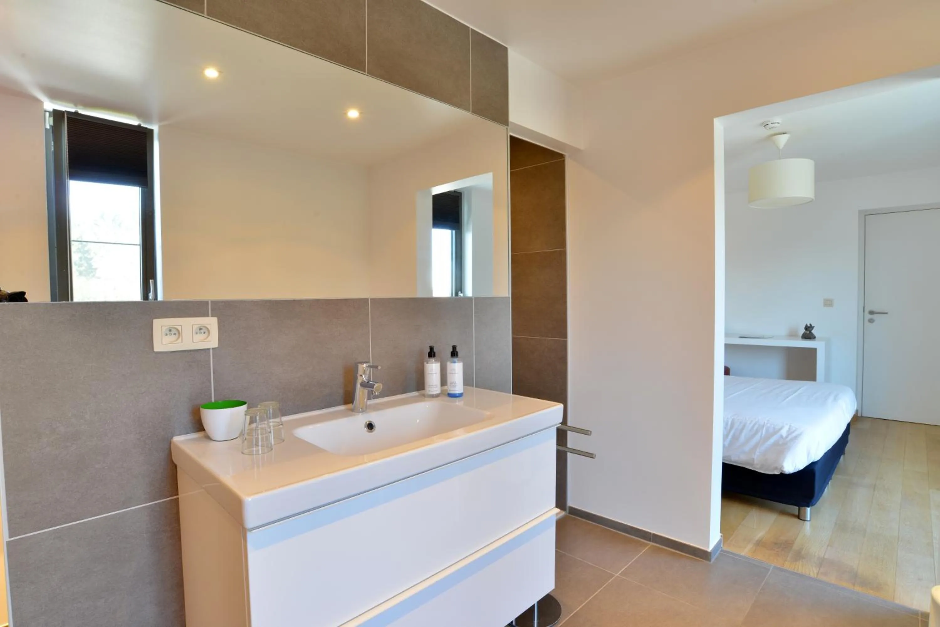 Bathroom in Durbuy Ô Restaurant Hotel Recharge Electric Car