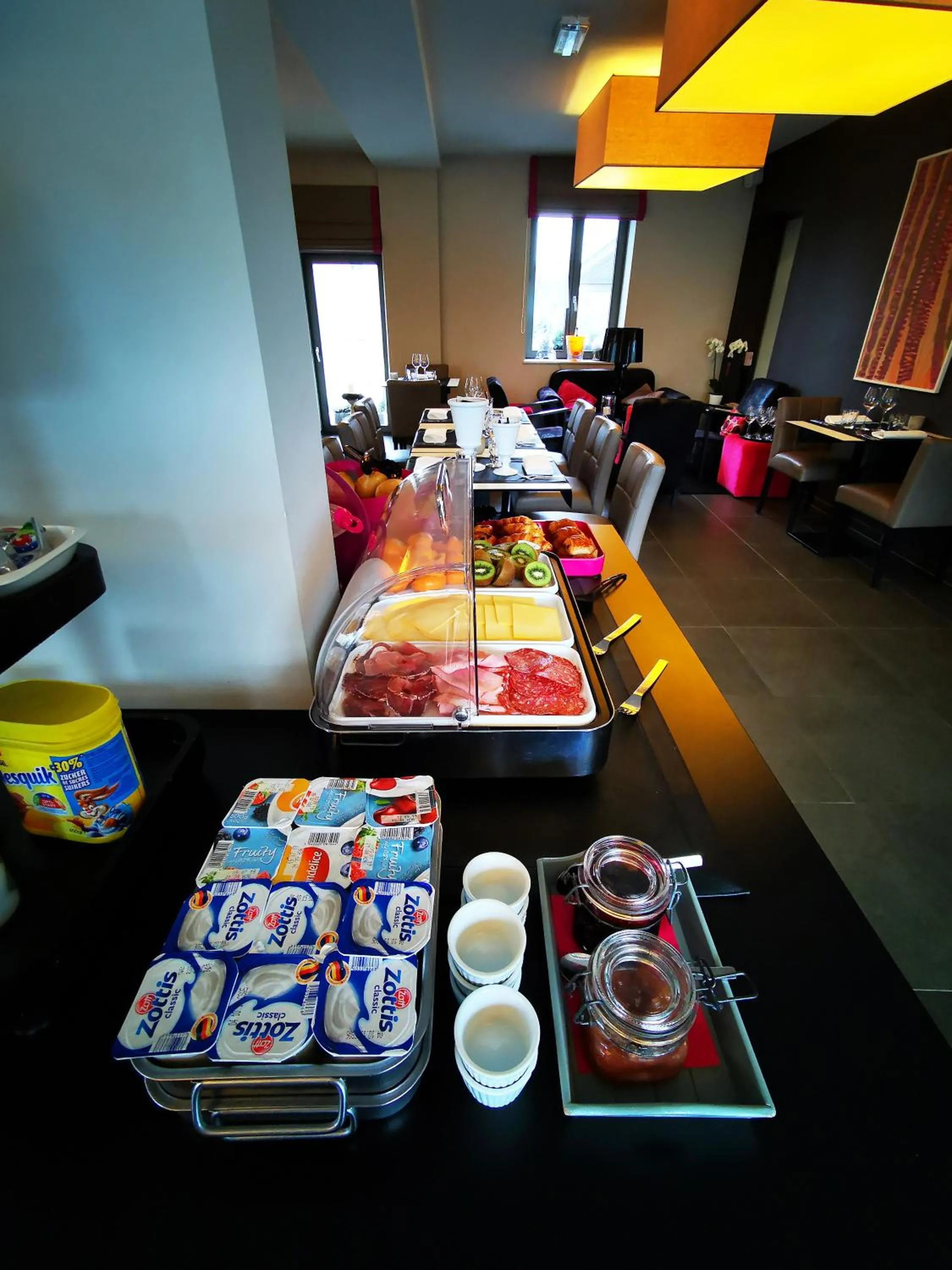 Breakfast in Durbuy Ô Restaurant Hotel Recharge Electric Car