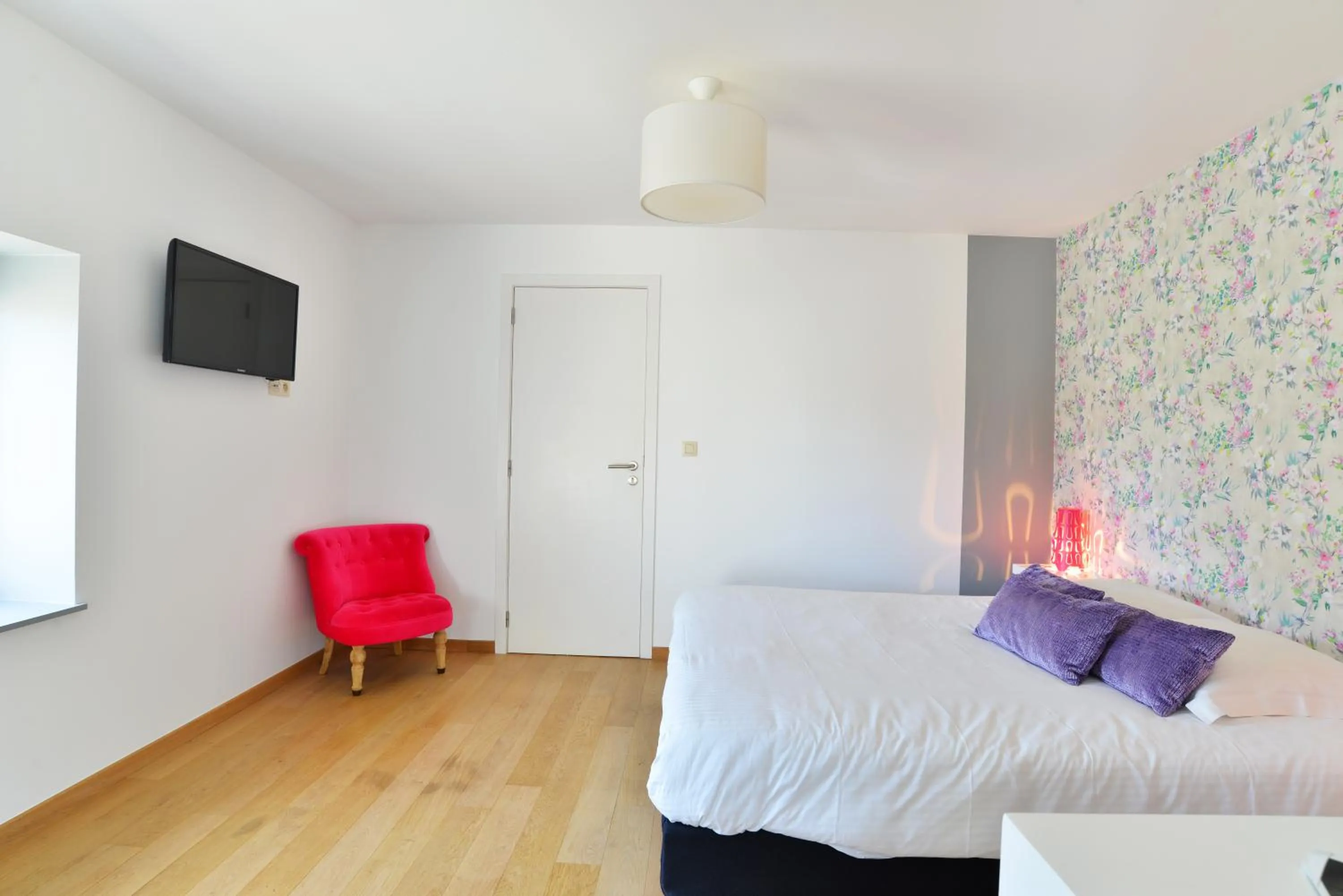 Bed in Durbuy Ô Restaurant Hotel Recharge Electric Car