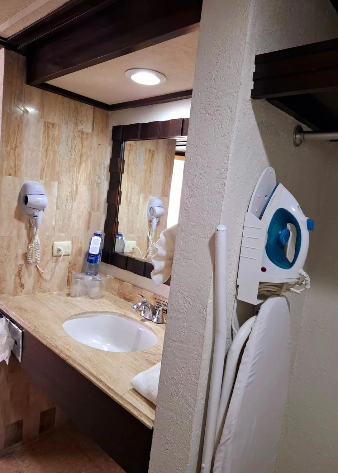 Bathroom in Best Western Hotel Posada Freeman Zona Dorada