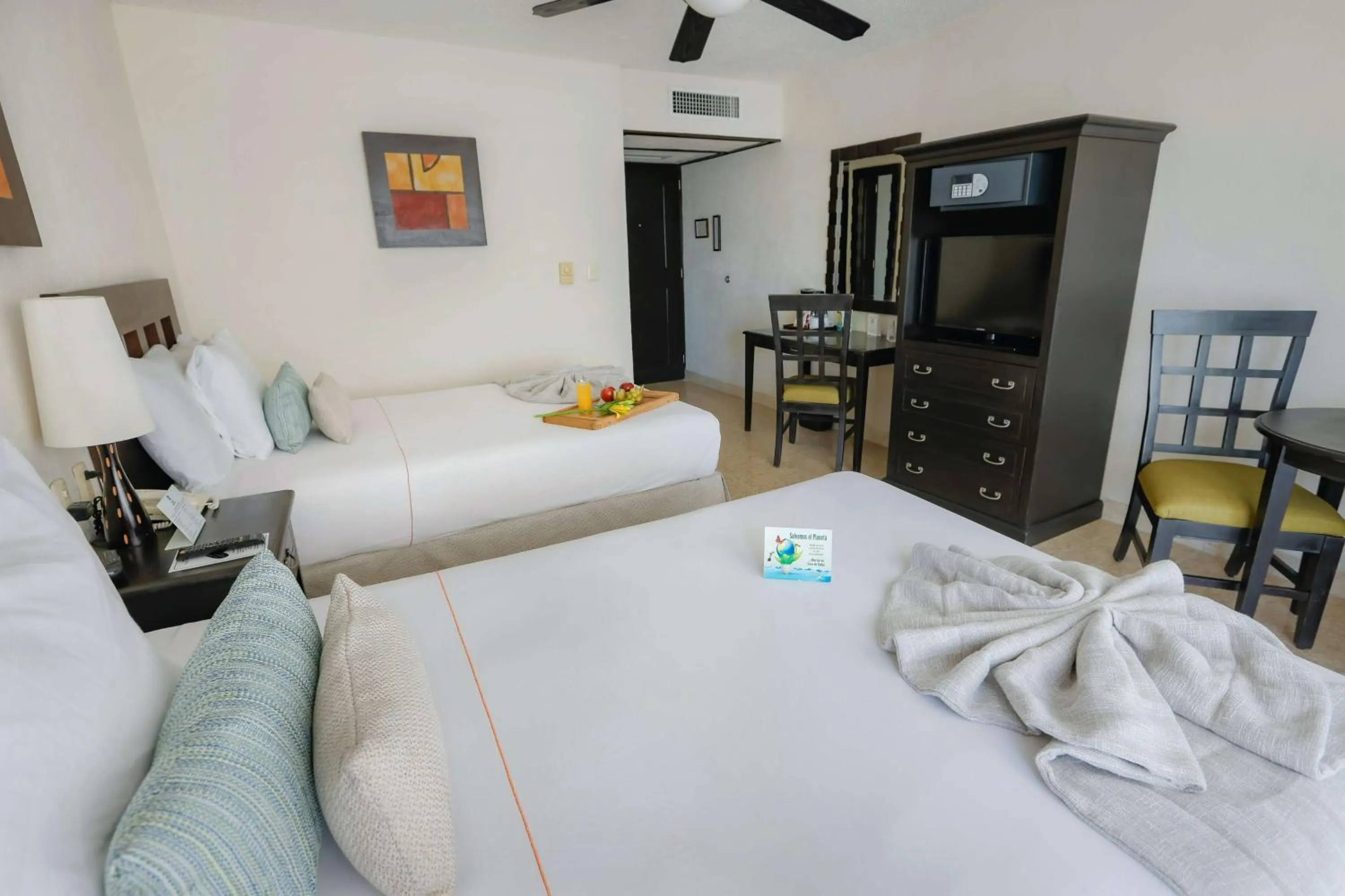 Bedroom, Bed in Best Western Hotel Posada Freeman Zona Dorada