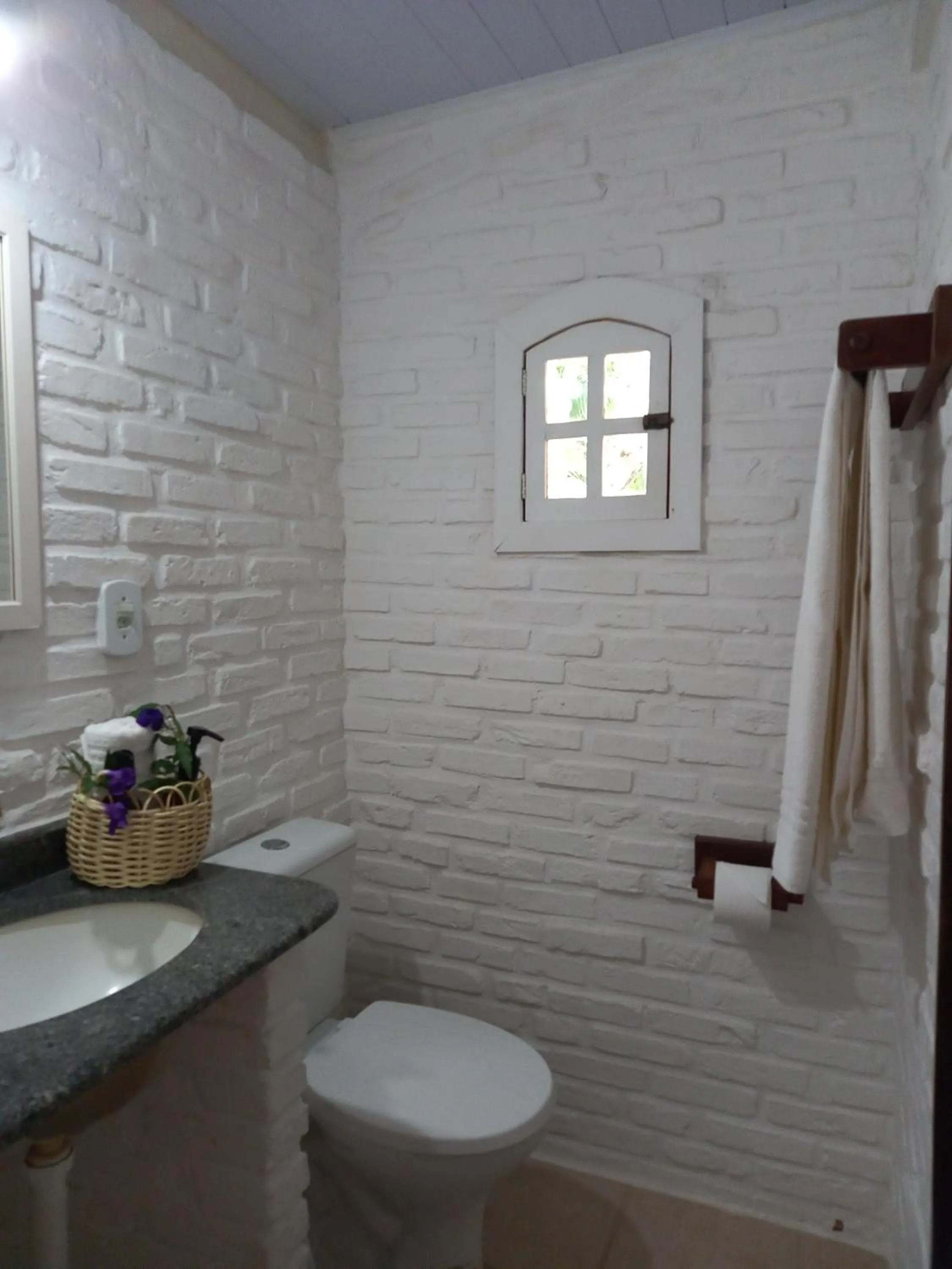 Bathroom in Pousada Atlântida