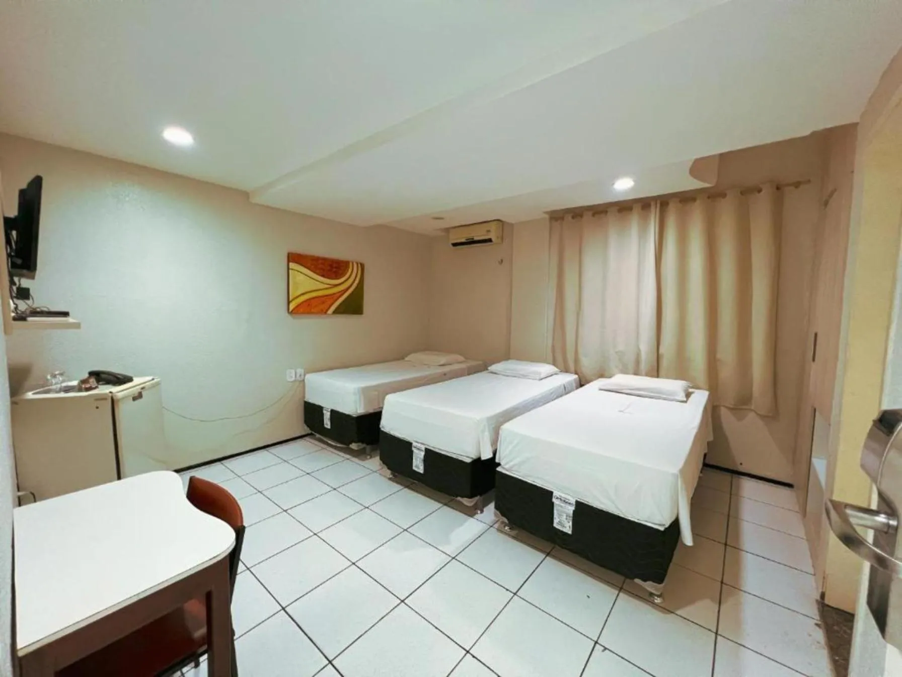 Bedroom, Bed in Hotel Visconde