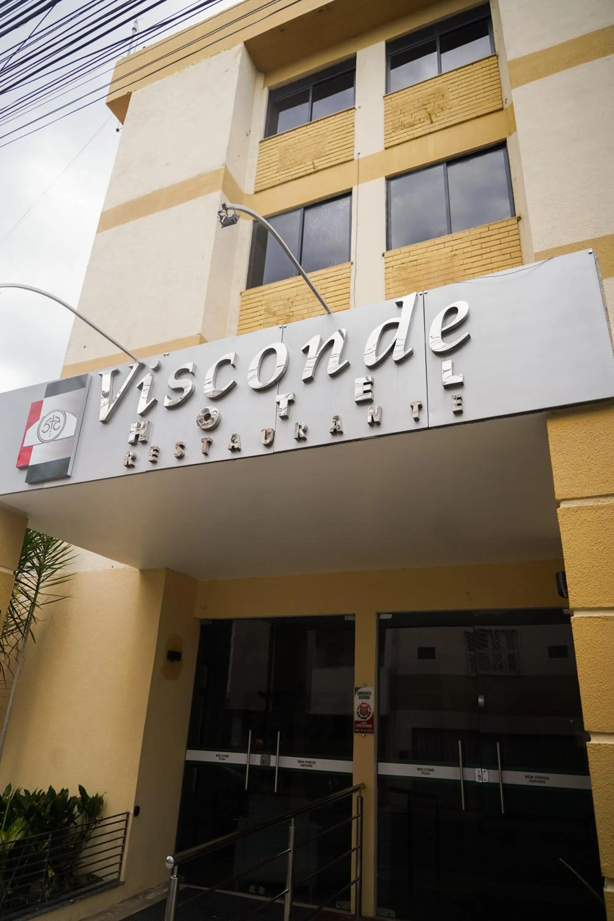 Property building in Hotel Visconde