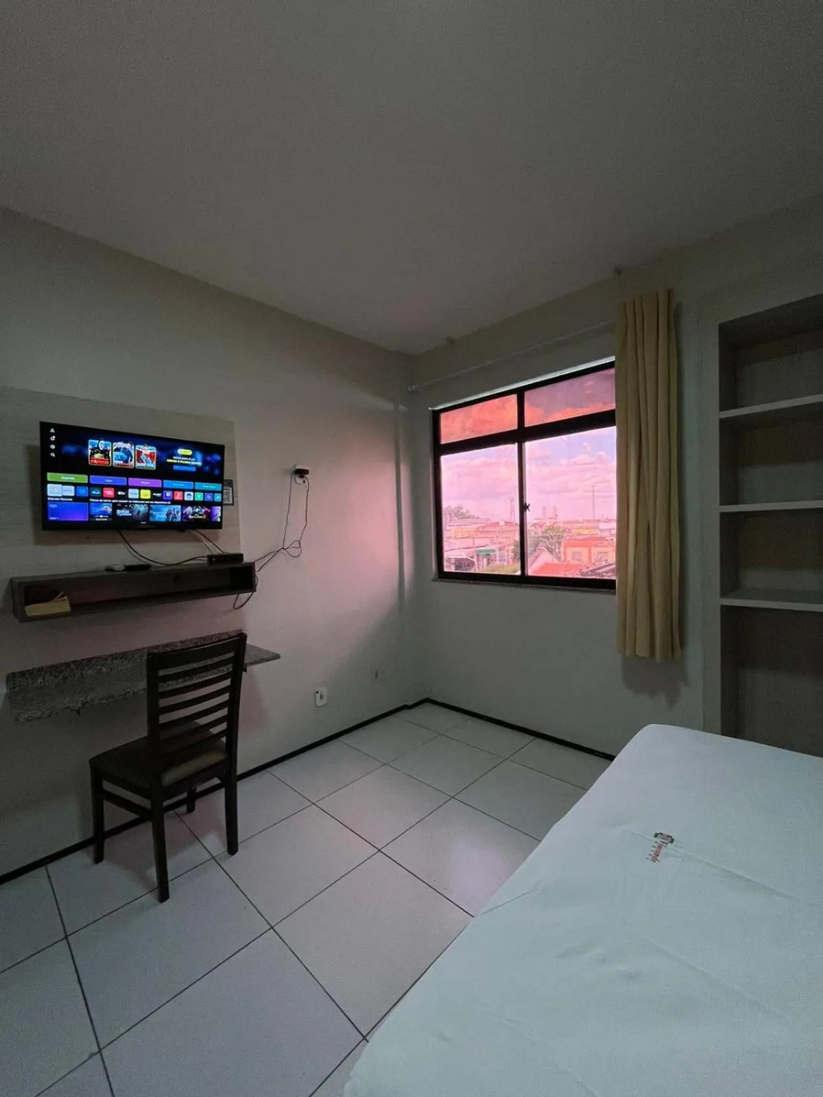 TV and multimedia, Bed in Hotel Visconde
