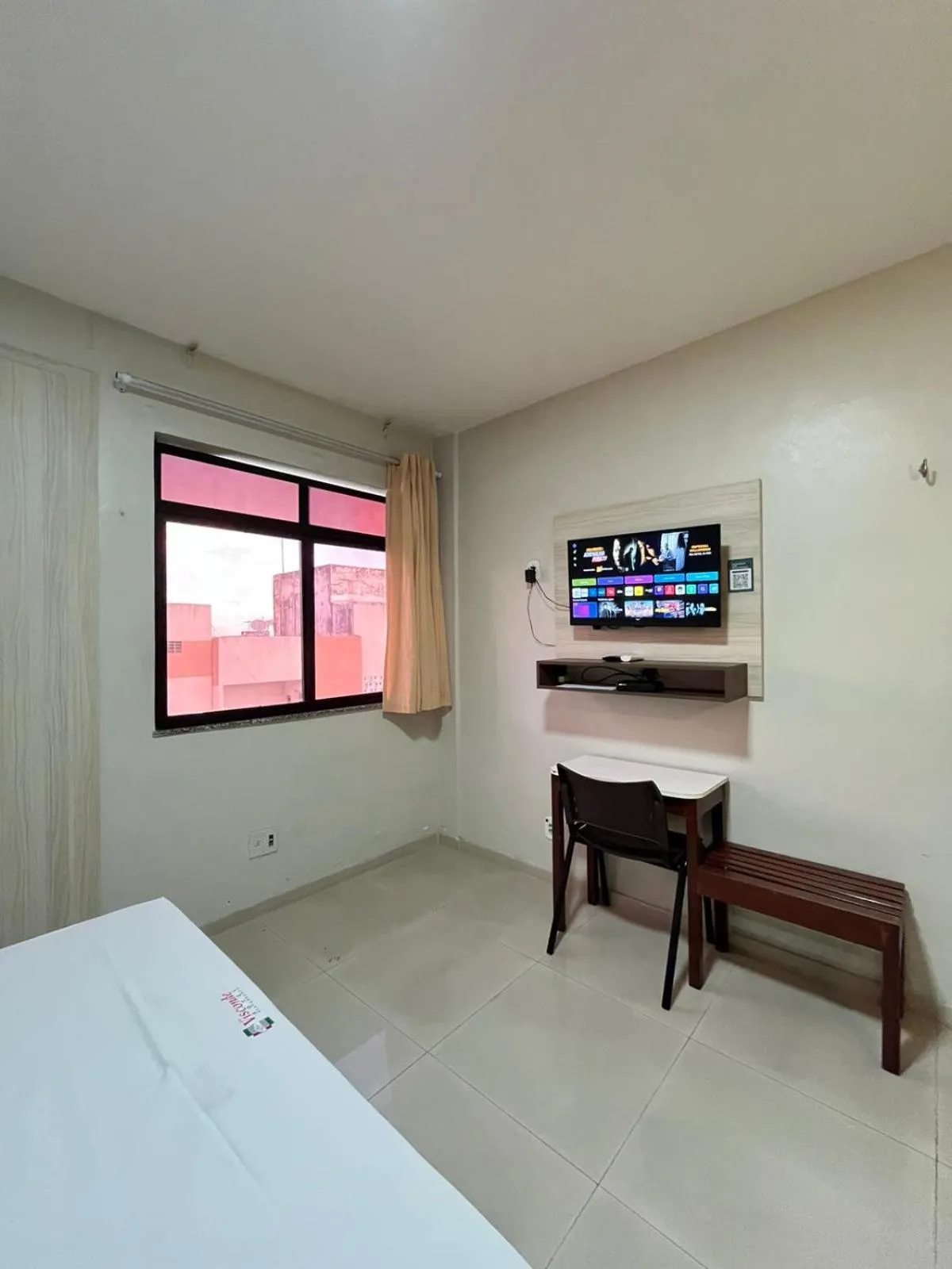 TV and multimedia, Bed in Hotel Visconde