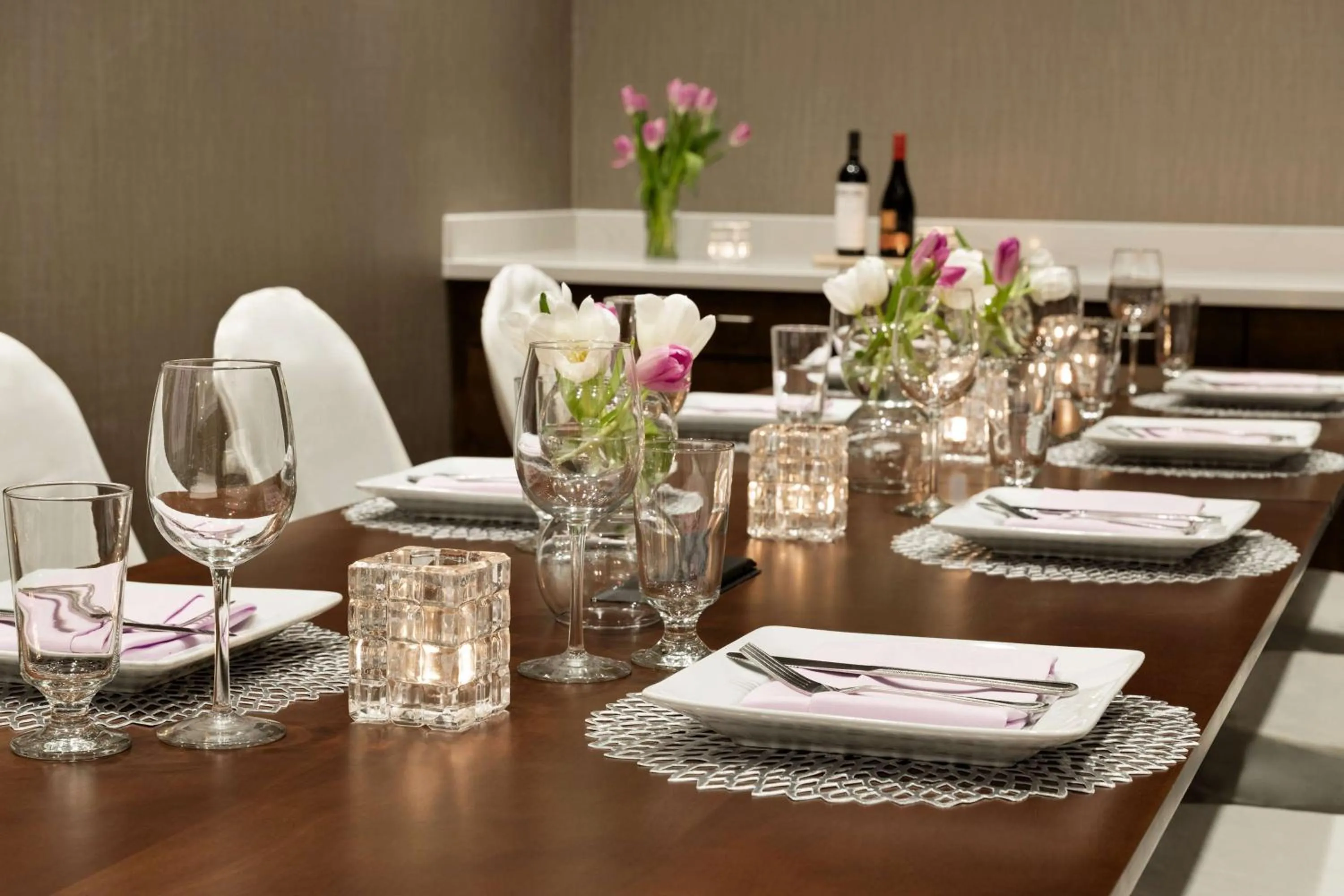 Meeting/conference room in Embassy Suites by Hilton Phoenix Downtown North