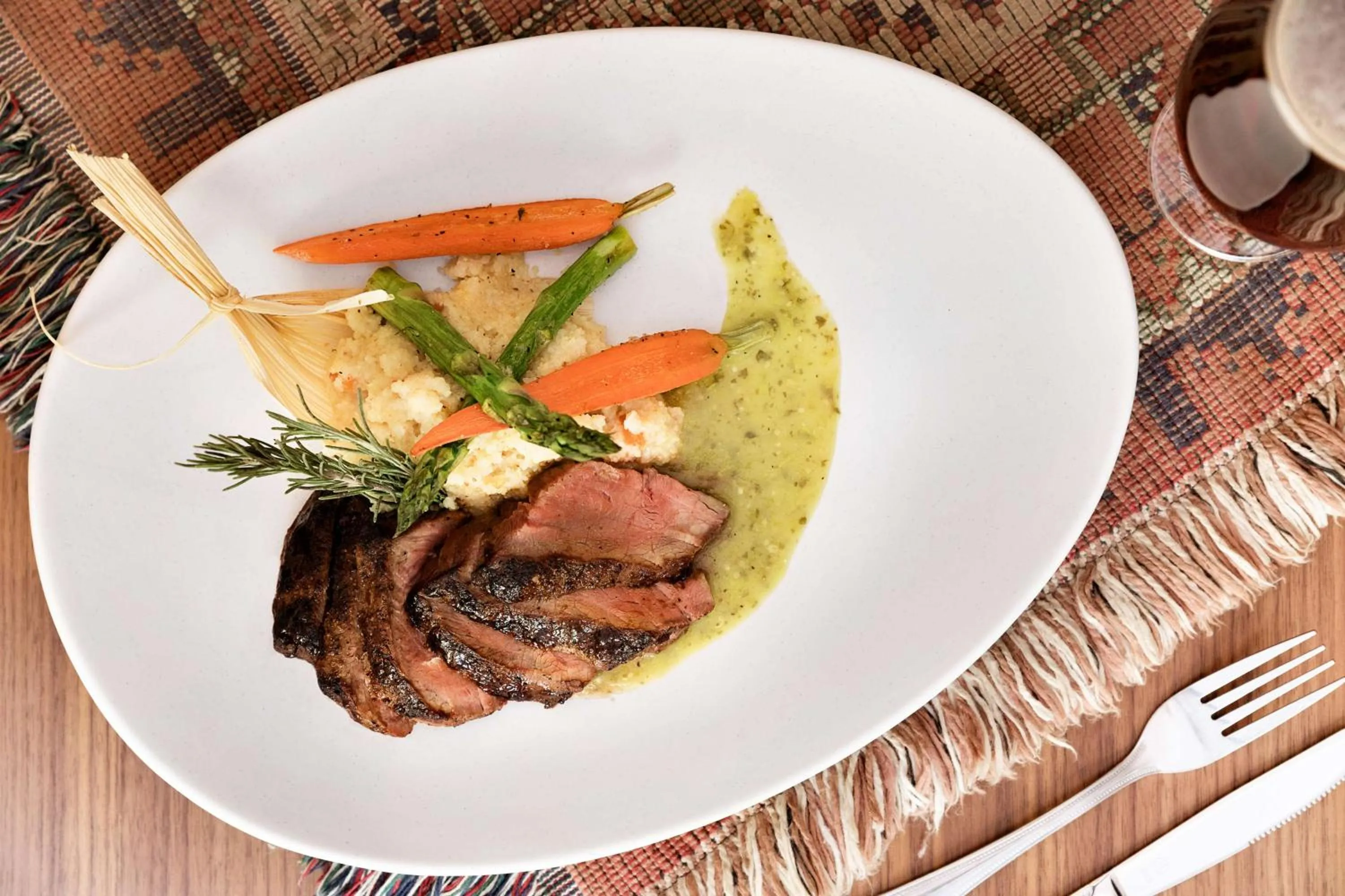 Restaurant/places to eat in Embassy Suites by Hilton Phoenix Downtown North