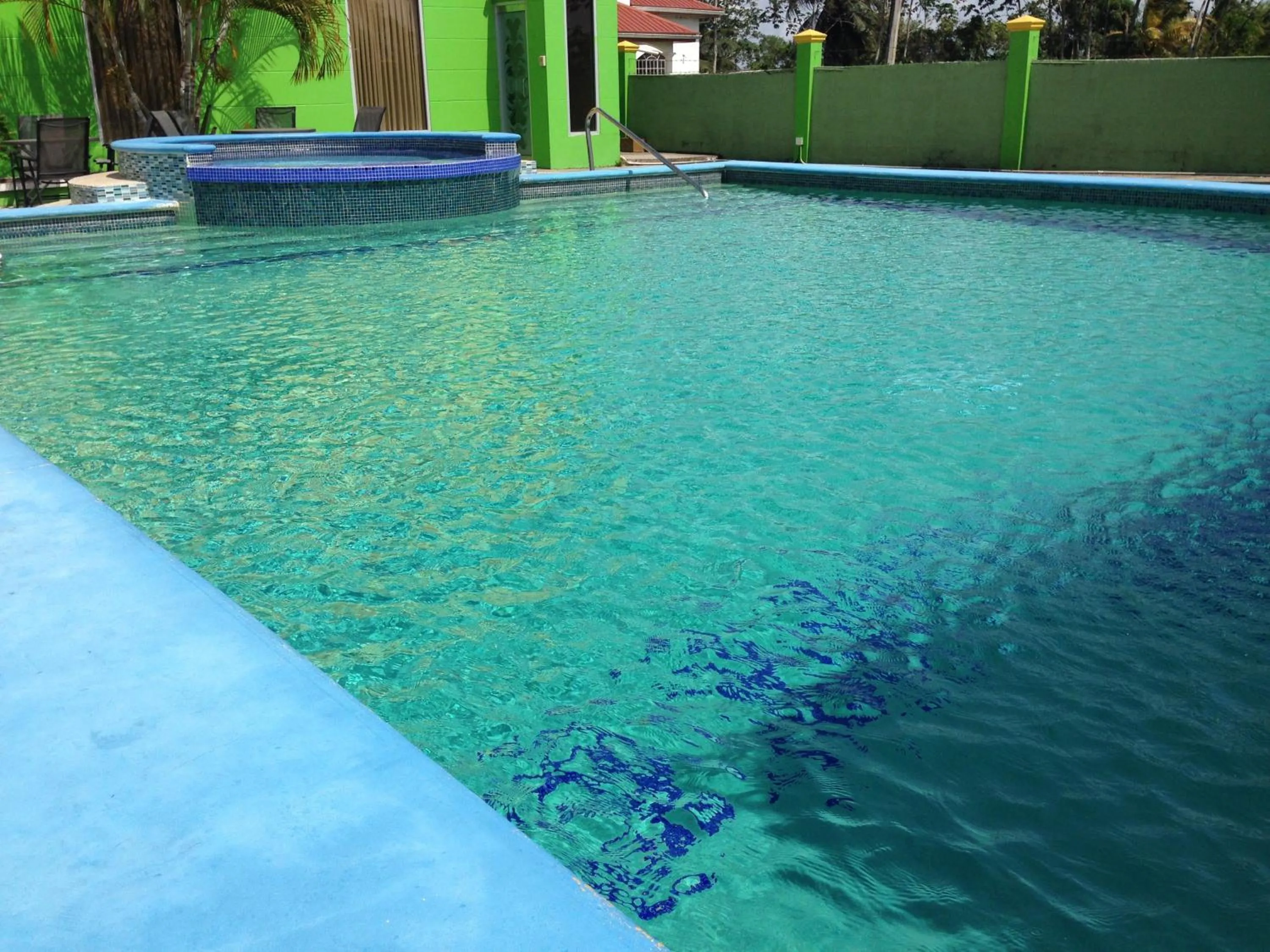 Swimming pool in Airport Suites Hotel