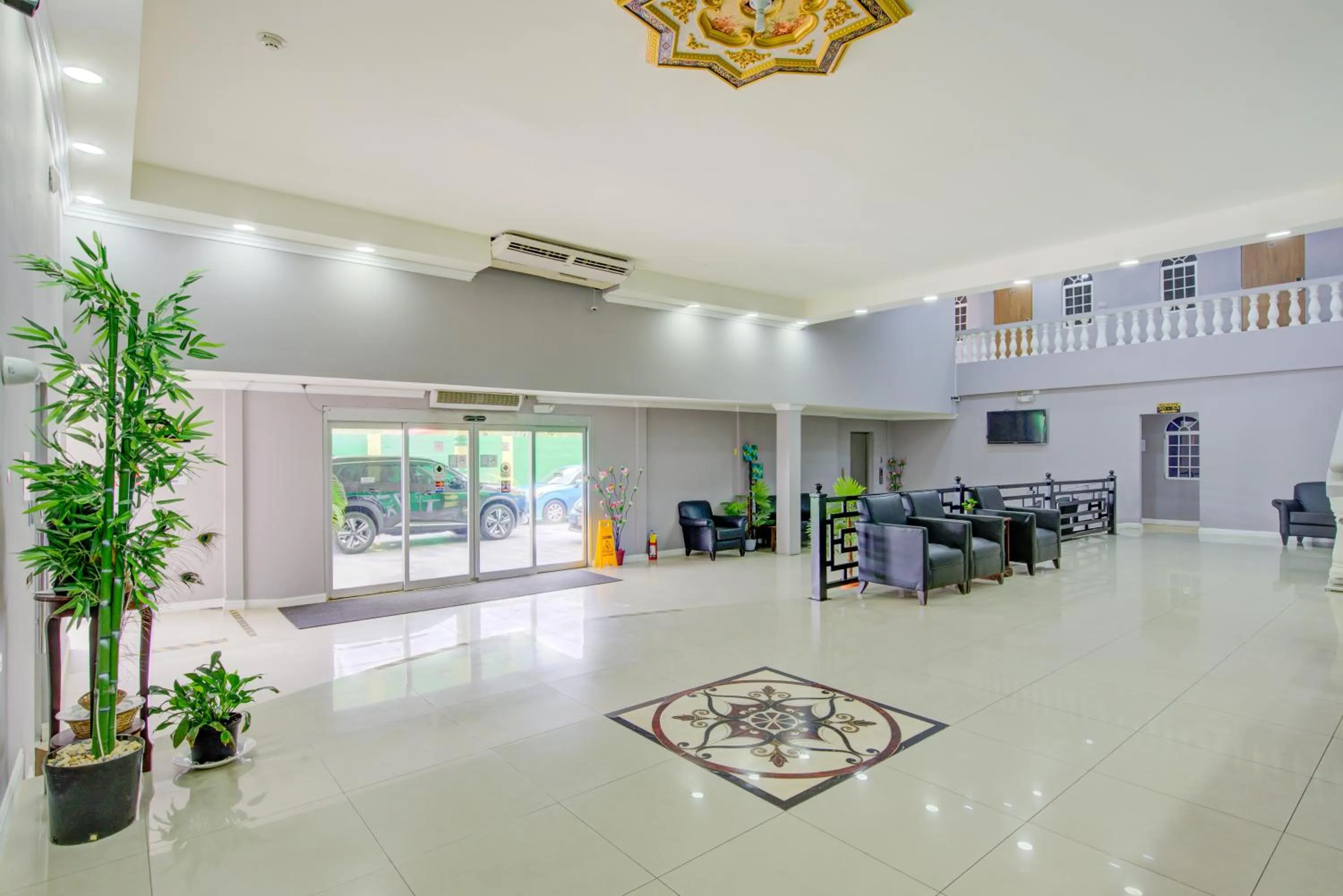 Airport Suites Hotel