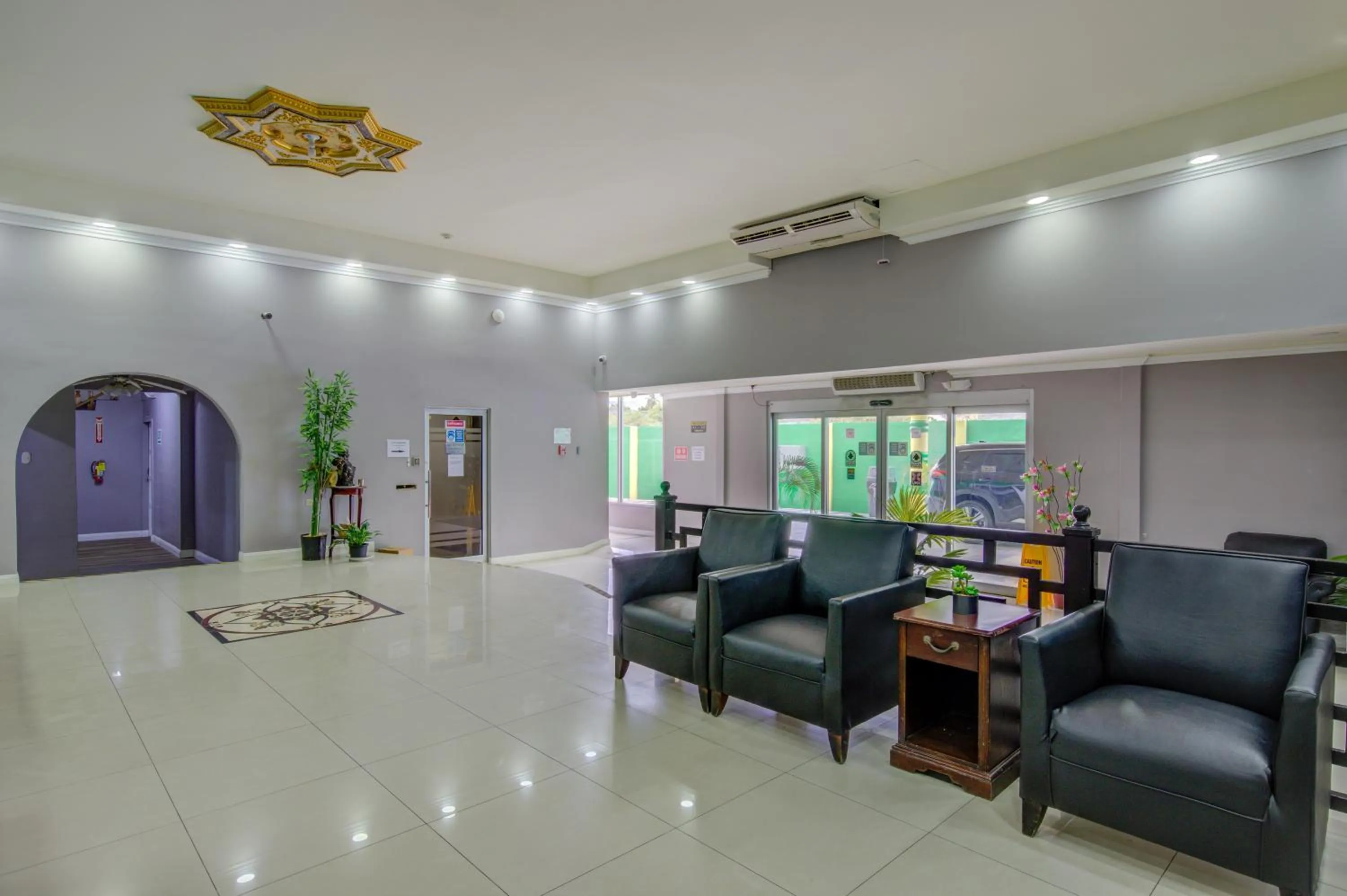 Airport Suites Hotel
