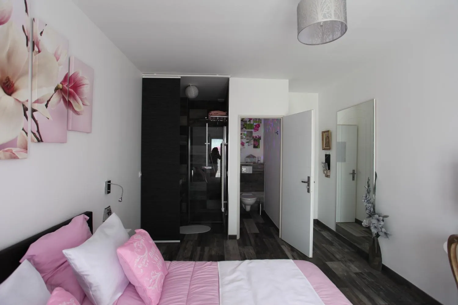 Bedroom, Bed in le chat botté77