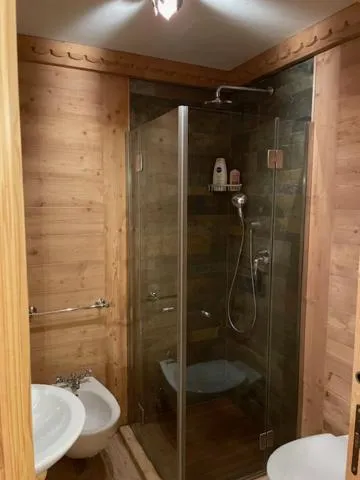 Nei Y Suredl NeveSole