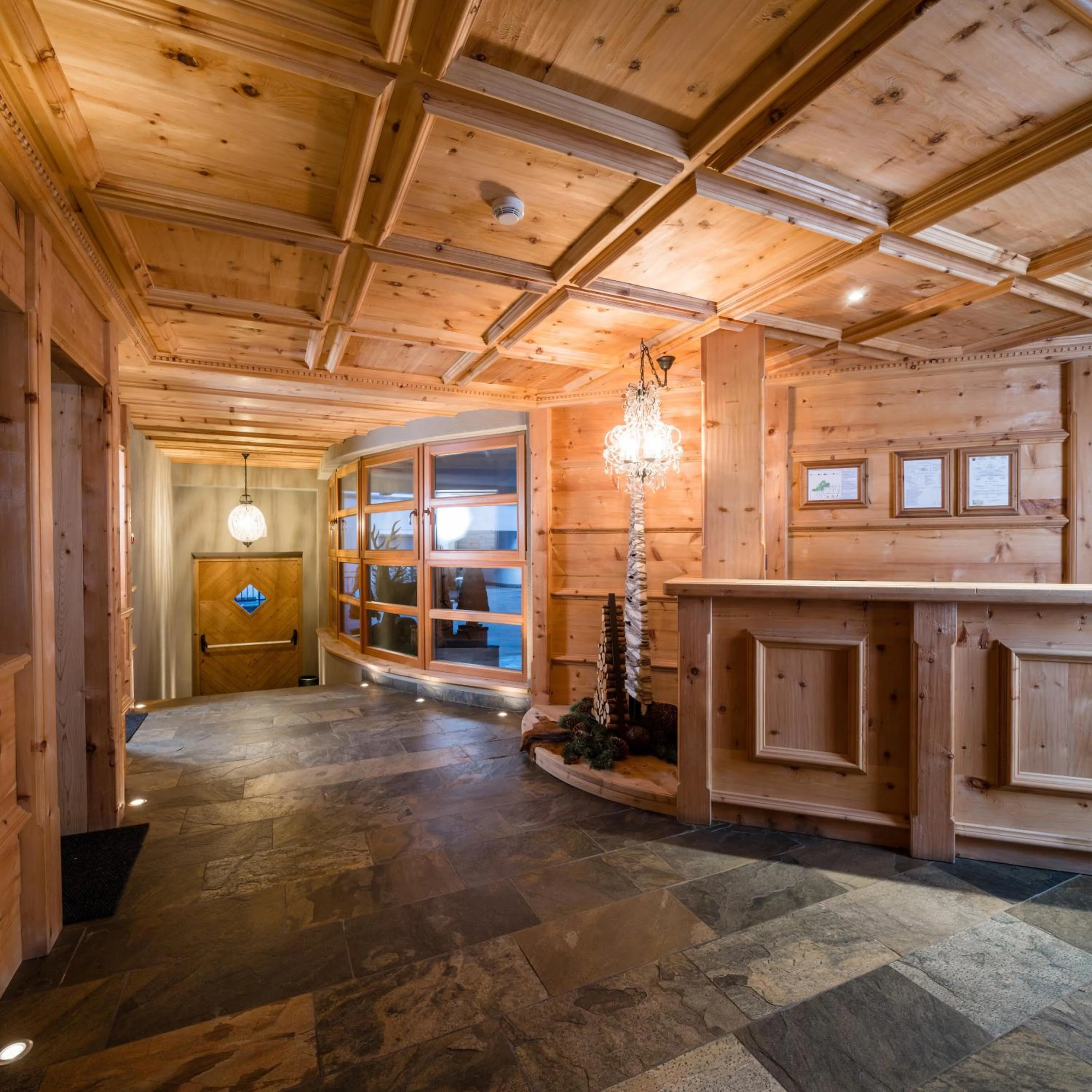 Lobby or reception in Nei Y Suredl NeveSole