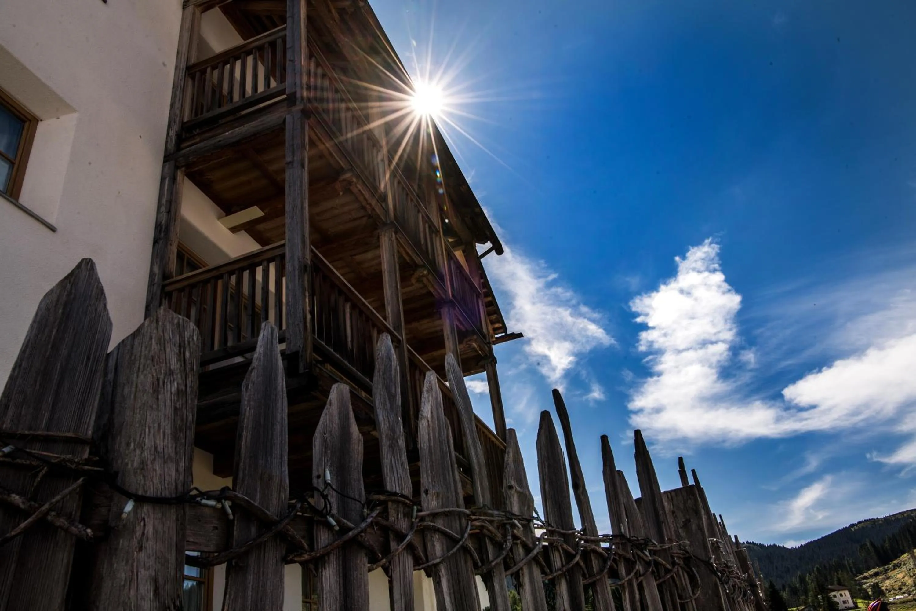 Nei Y Suredl NeveSole