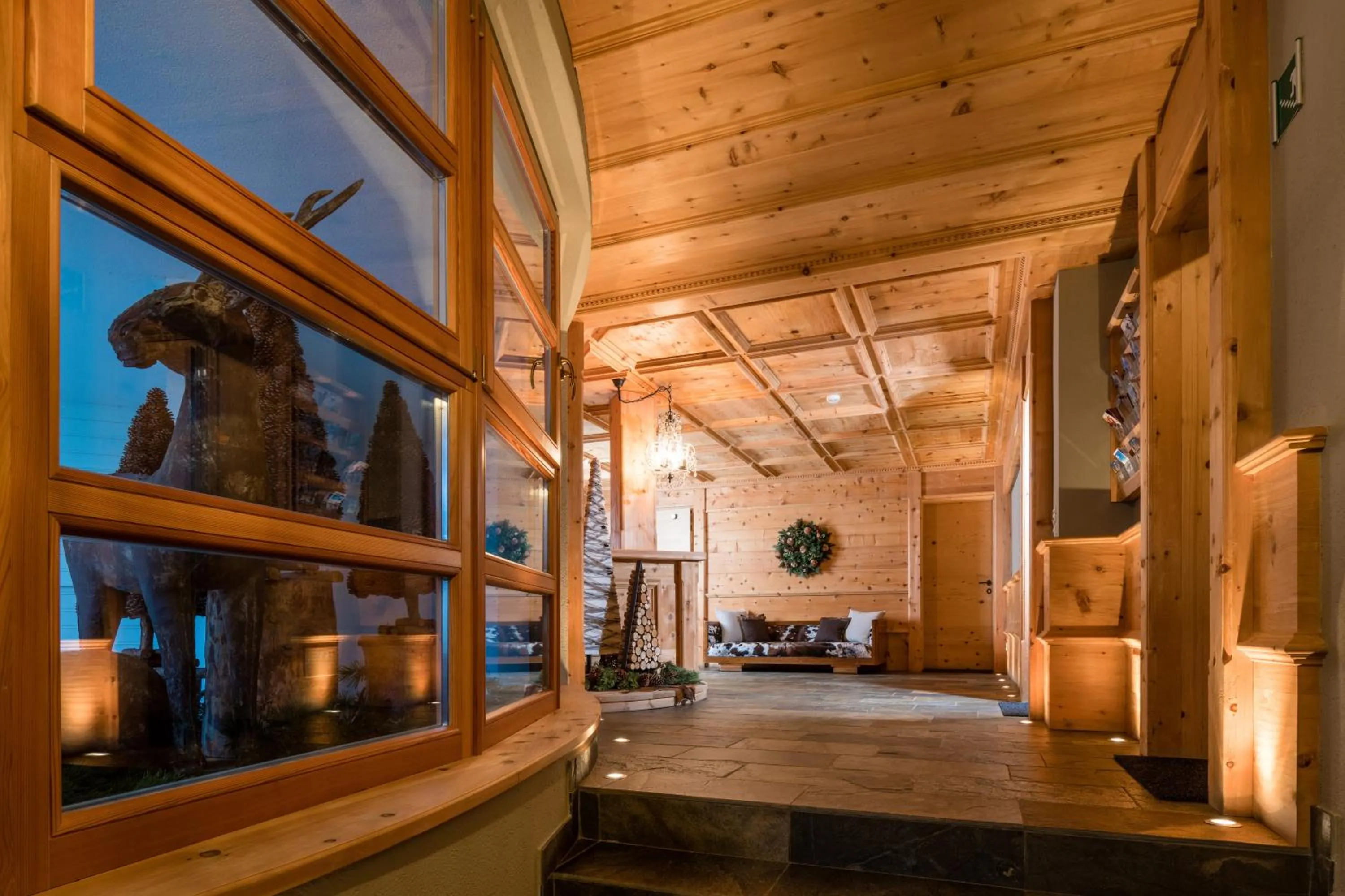 Lobby or reception in Nei Y Suredl NeveSole