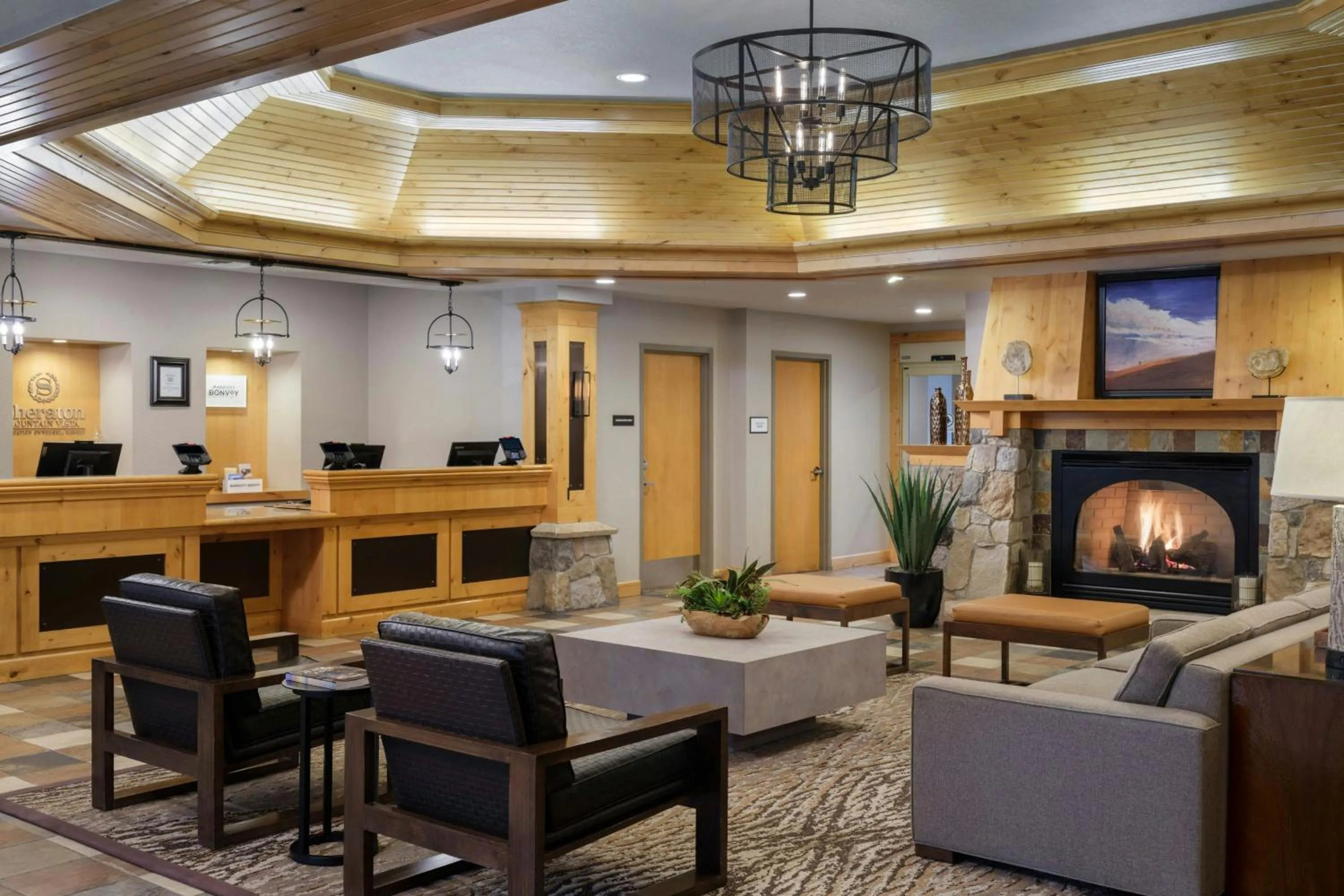 Lobby or reception in Sheraton Lakeside Terrace Villas at Mountain Vista, Avon, Vail Valley
