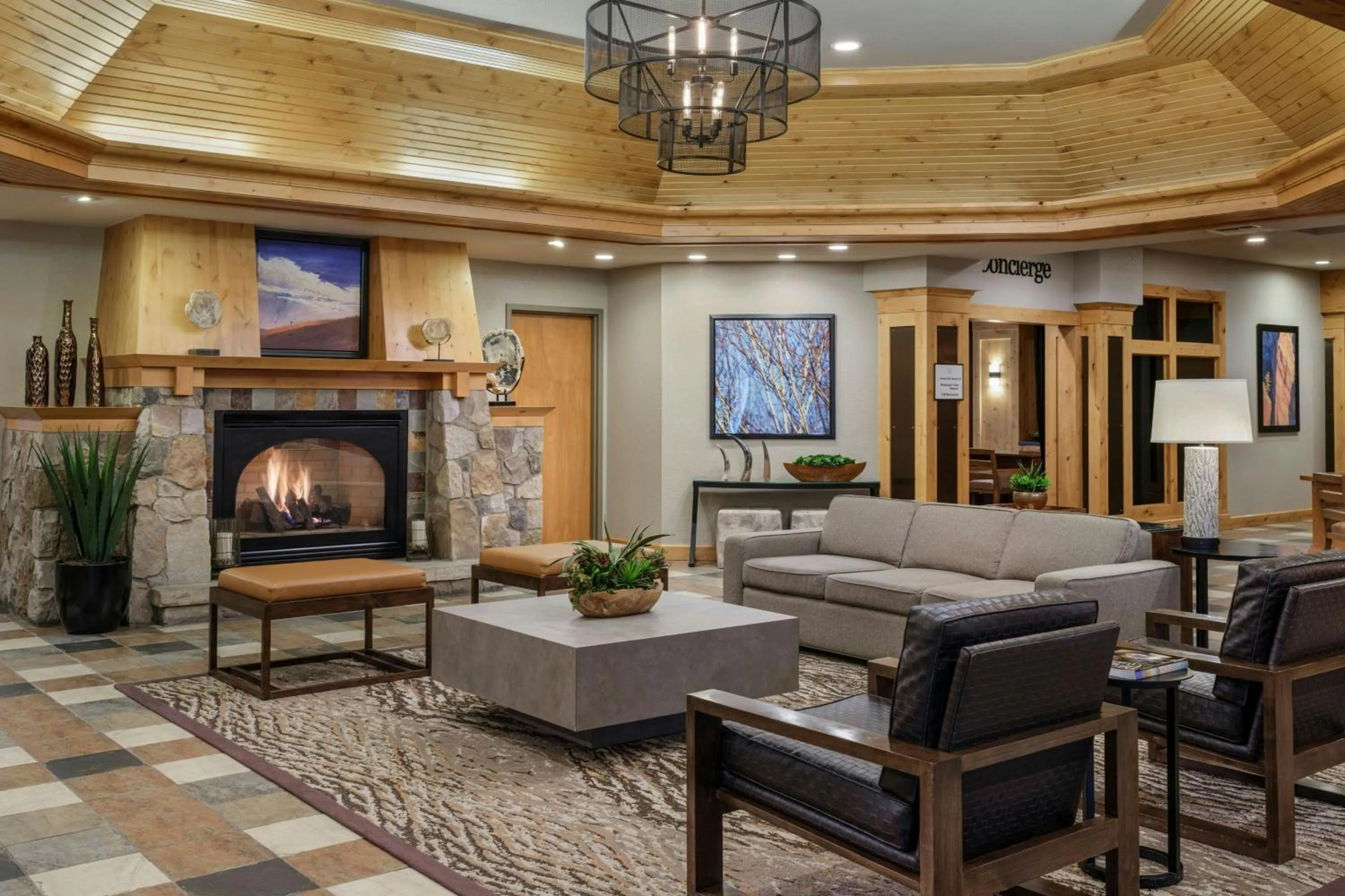 Lobby or reception in Sheraton Lakeside Terrace Villas at Mountain Vista, Avon, Vail Valley