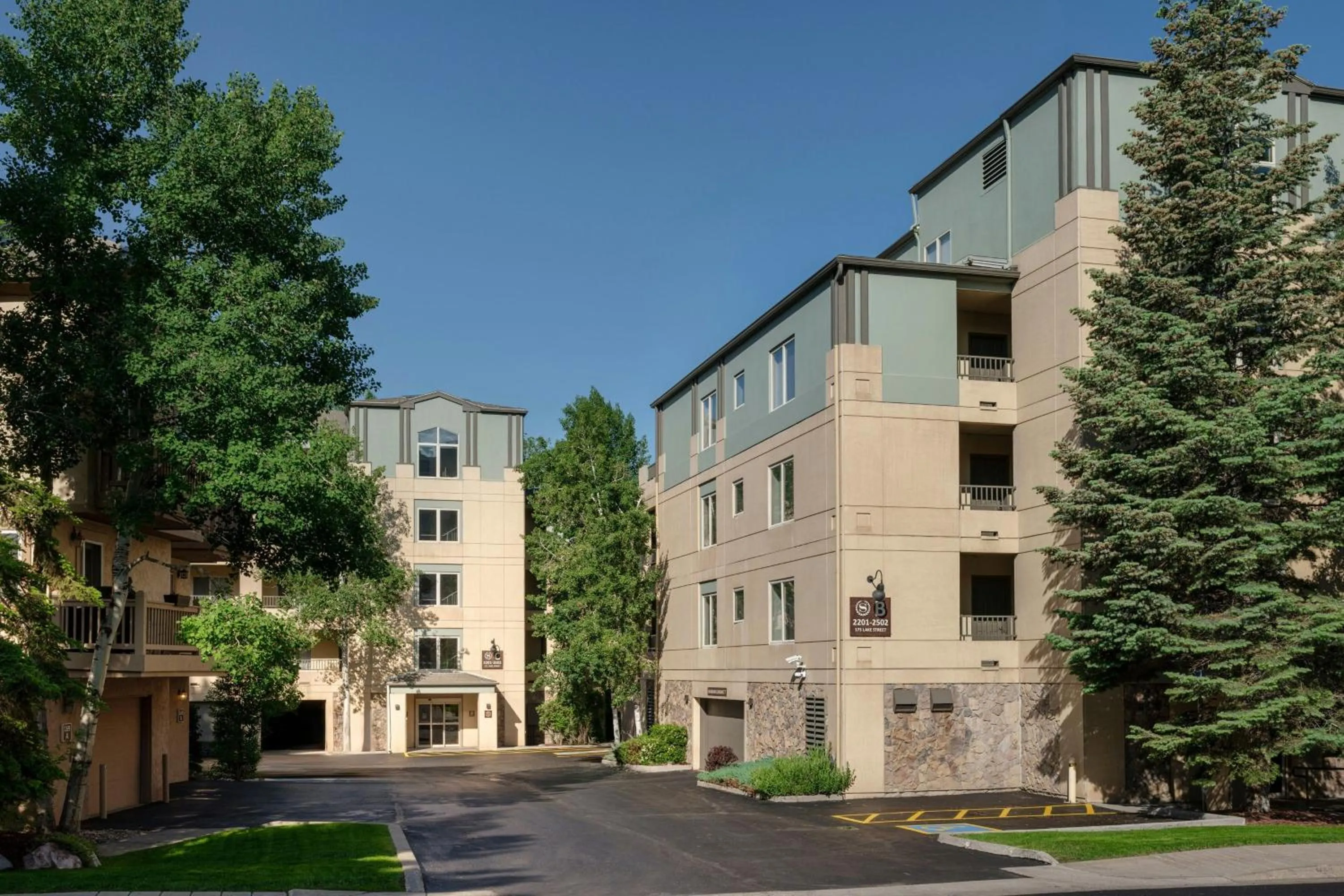 Property building in Sheraton Lakeside Terrace Villas at Mountain Vista, Avon, Vail Valley