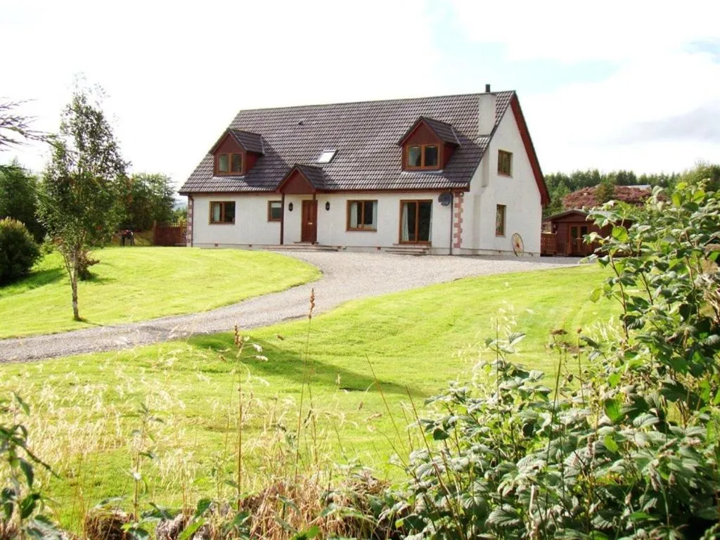 Property building in Binnilidh Mhor B&B