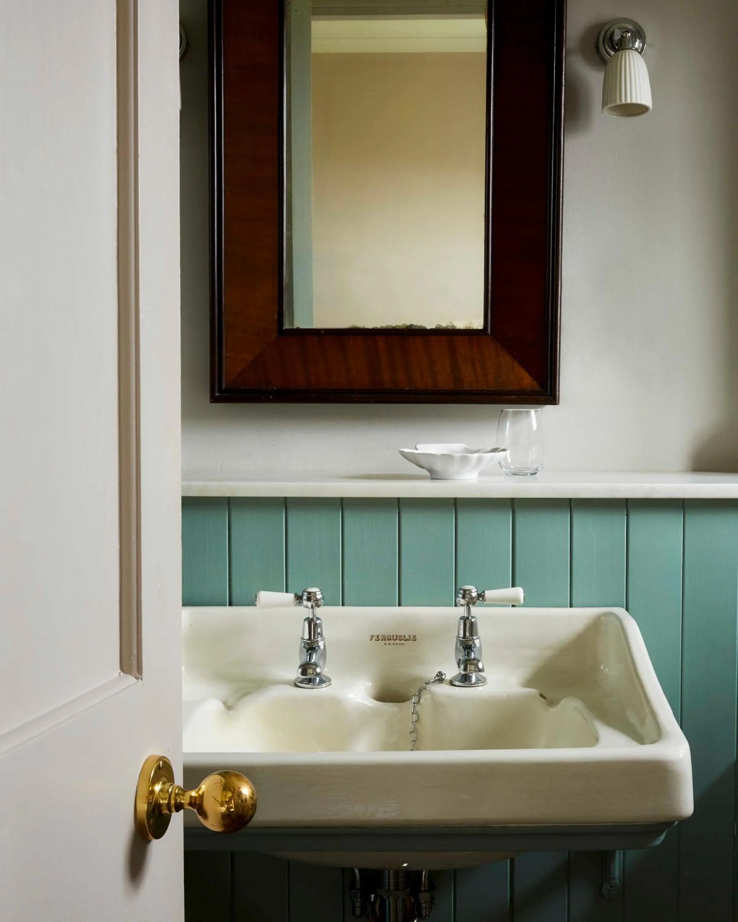 Bathroom in Kinloch Lodge Hotel and Restaurant