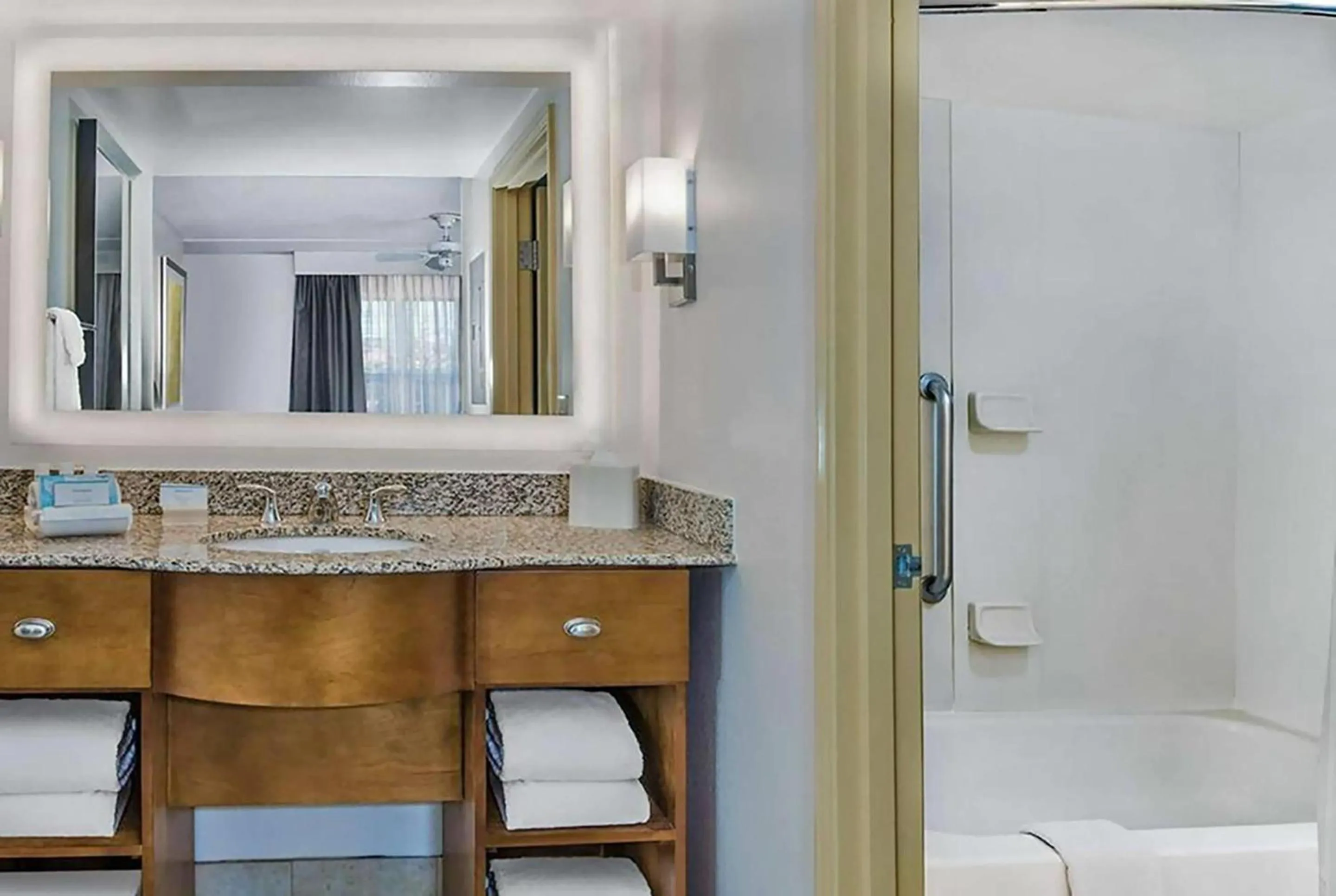 Bedroom in MainStay Suites Phoenix North