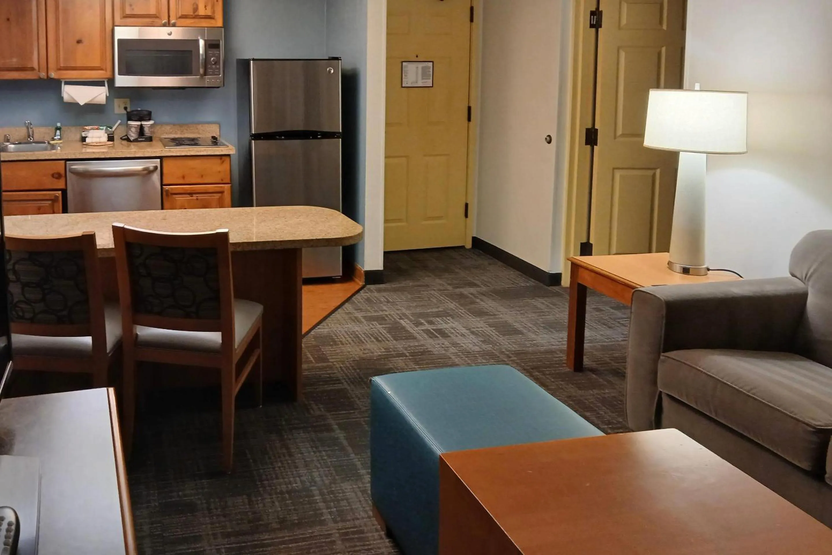 Bedroom in MainStay Suites Phoenix North