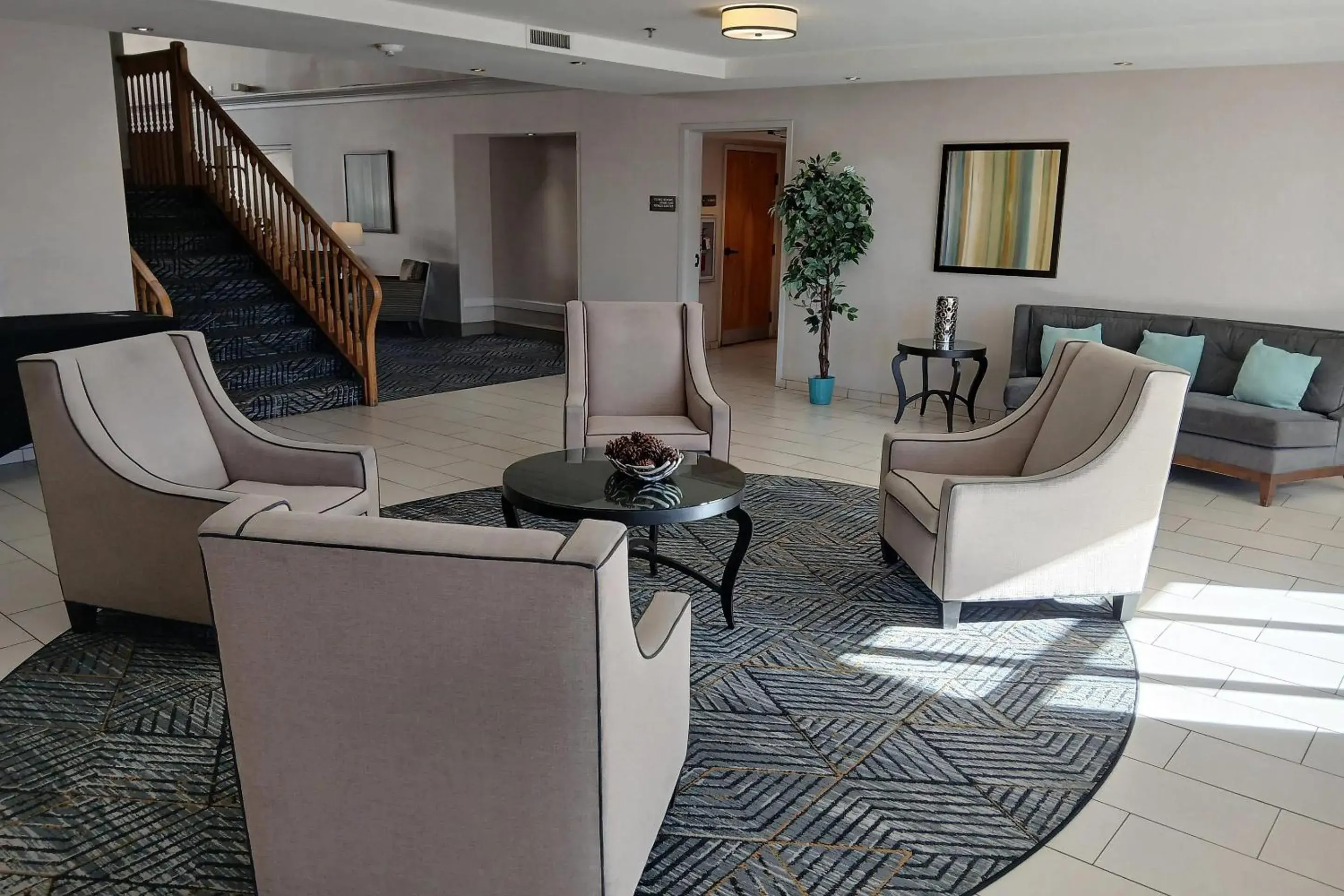 Lobby or reception in MainStay Suites Phoenix North Lobby or reception in MainStay Suites Phoenix North
