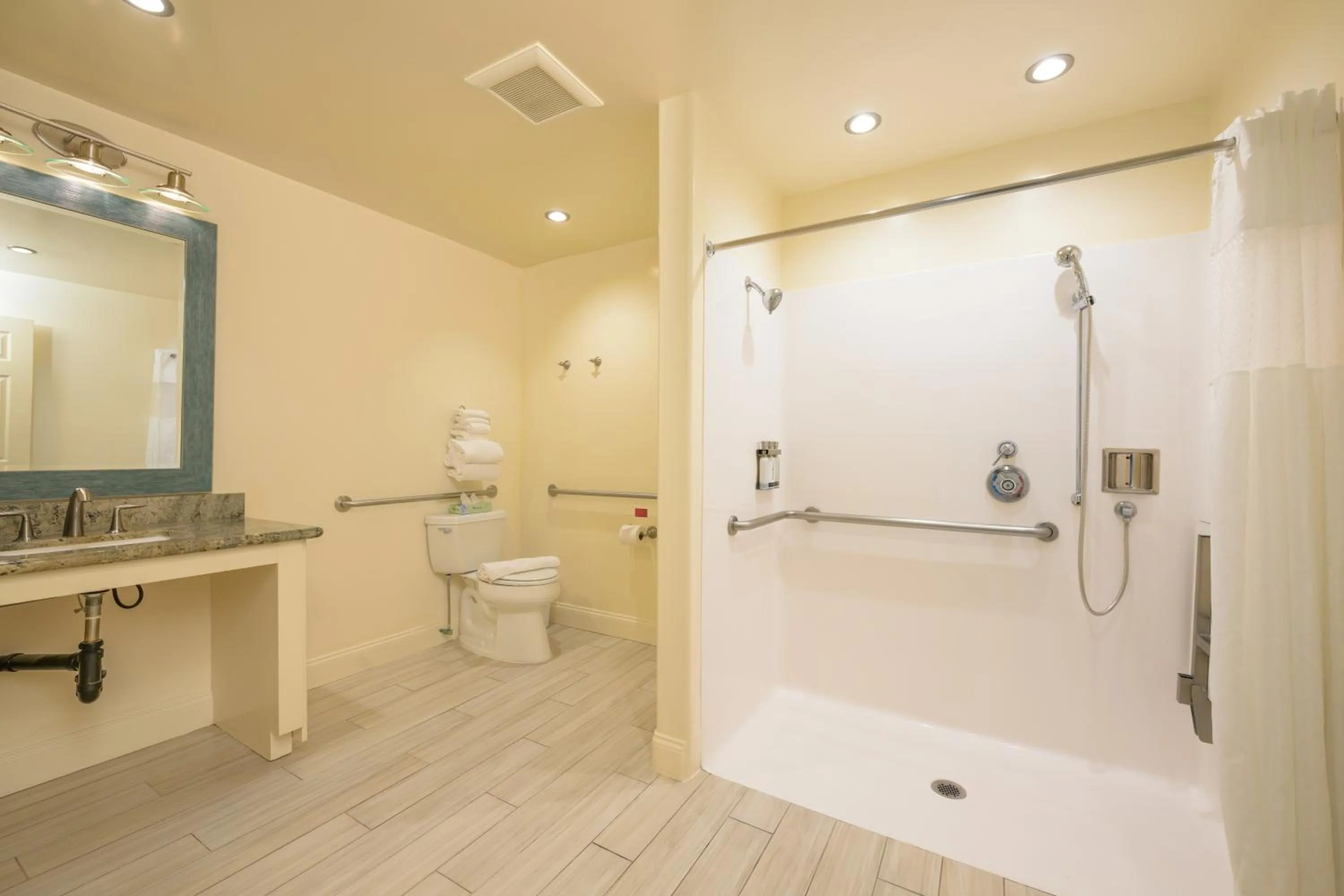 Ocean Palms Beach Resort