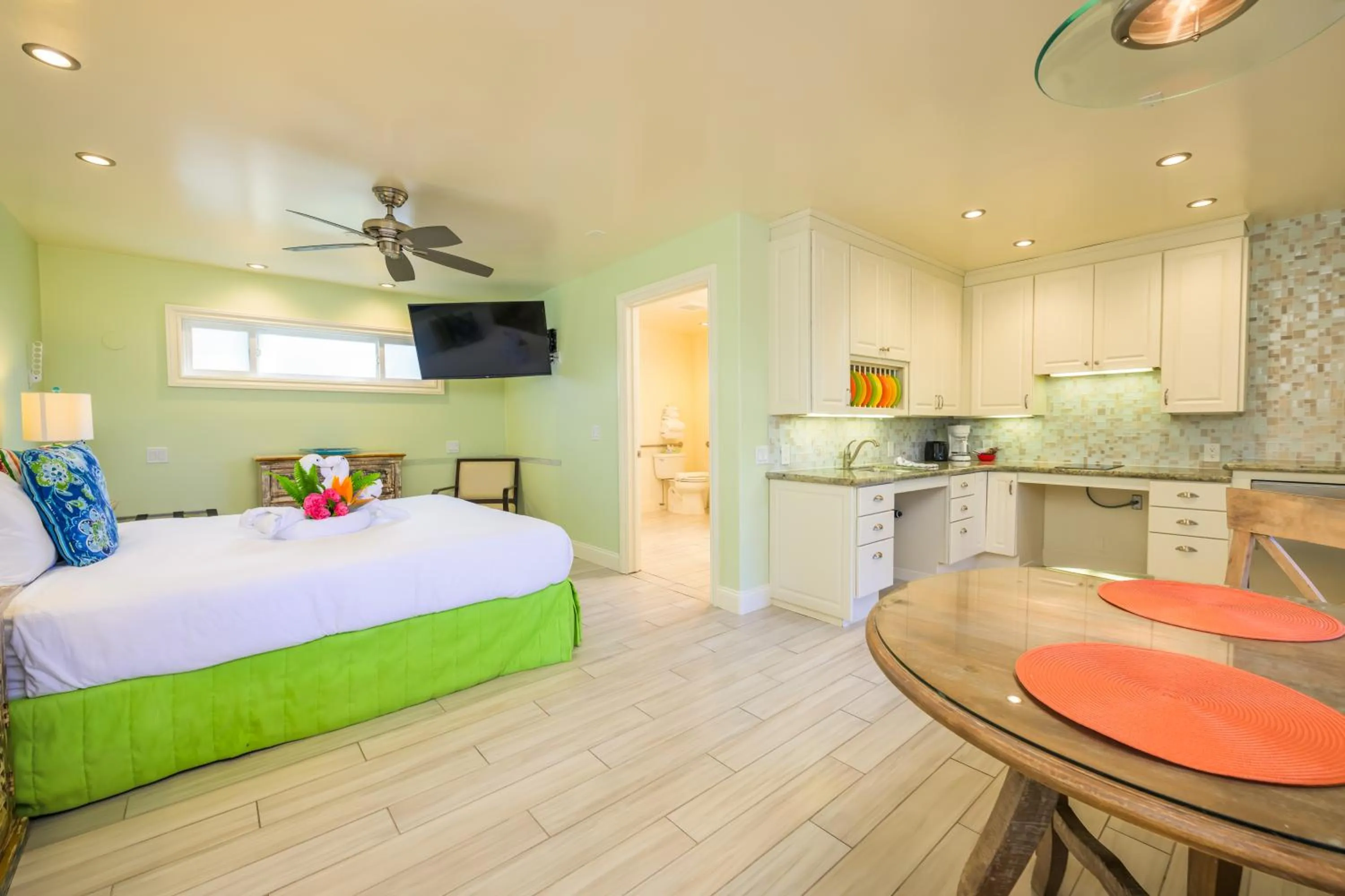 Bed in Ocean Palms Beach Resort