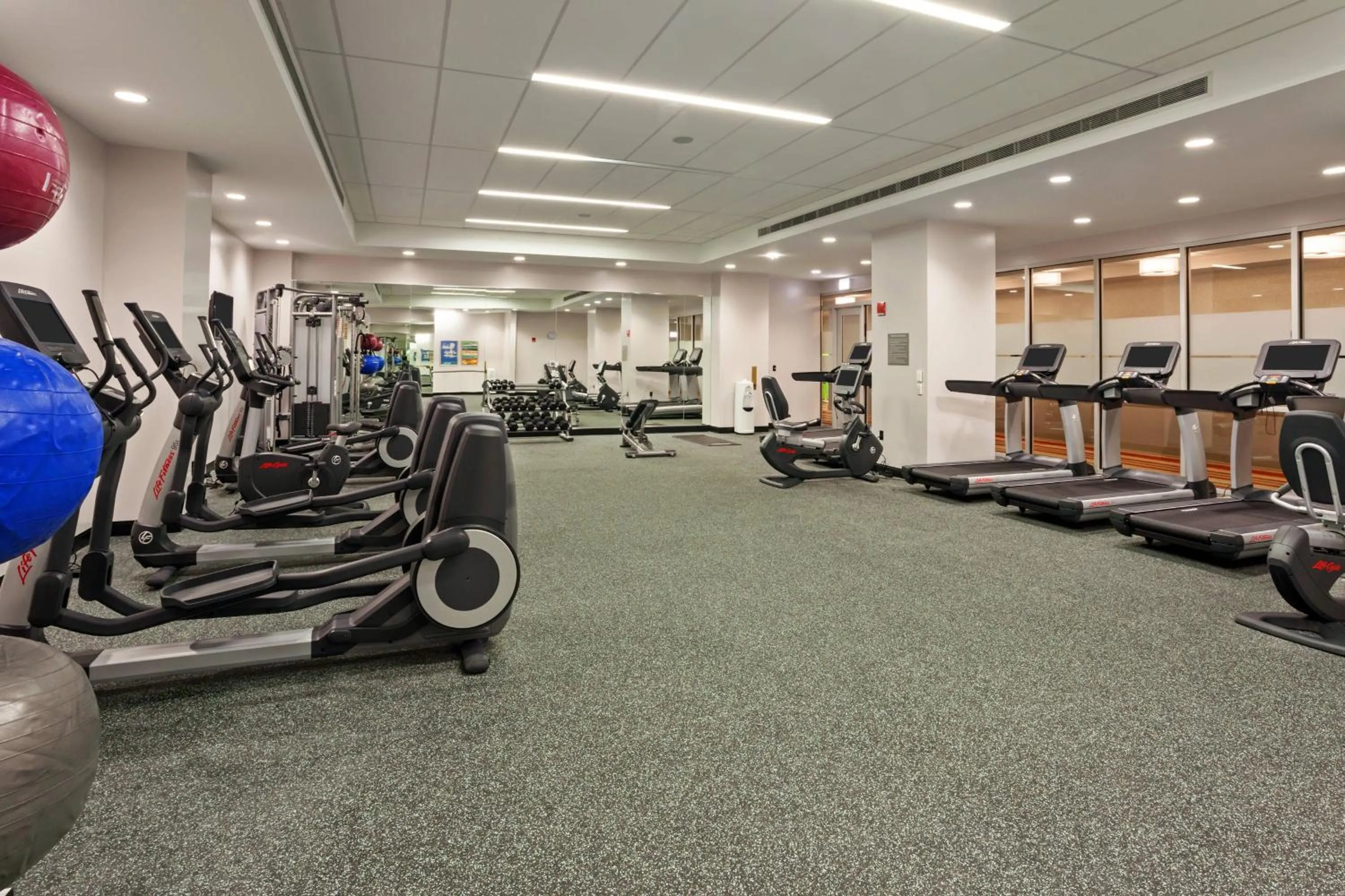 Fitness centre/facilities in Fairfield Inn and Suites Chicago Downtown-River North