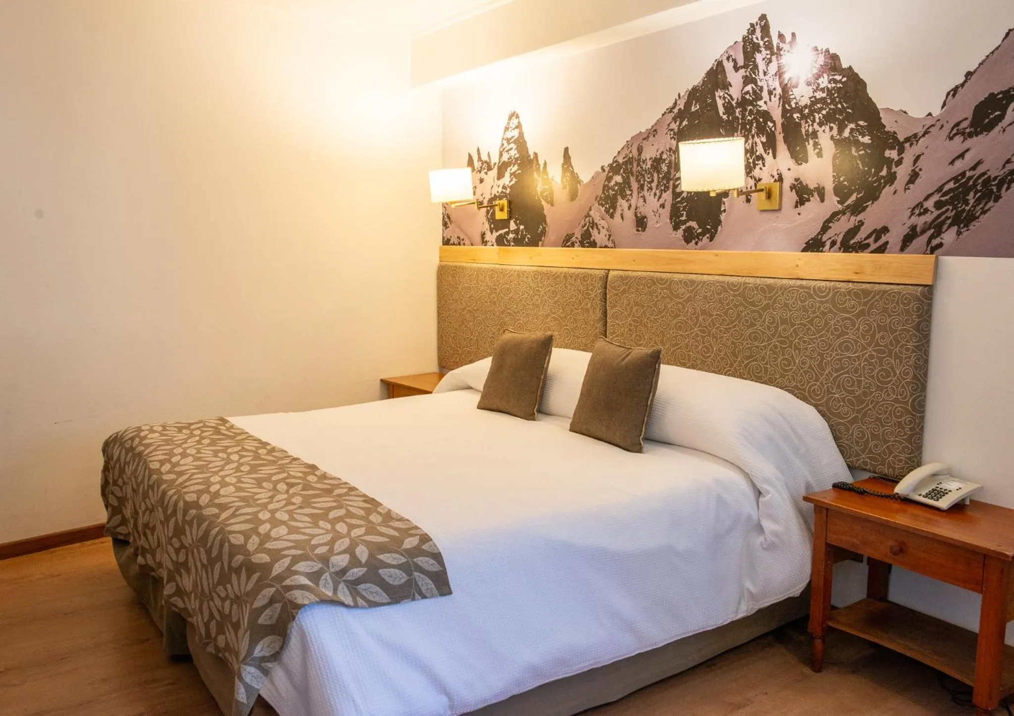 Bedroom, Bed in Hotel Tres Reyes