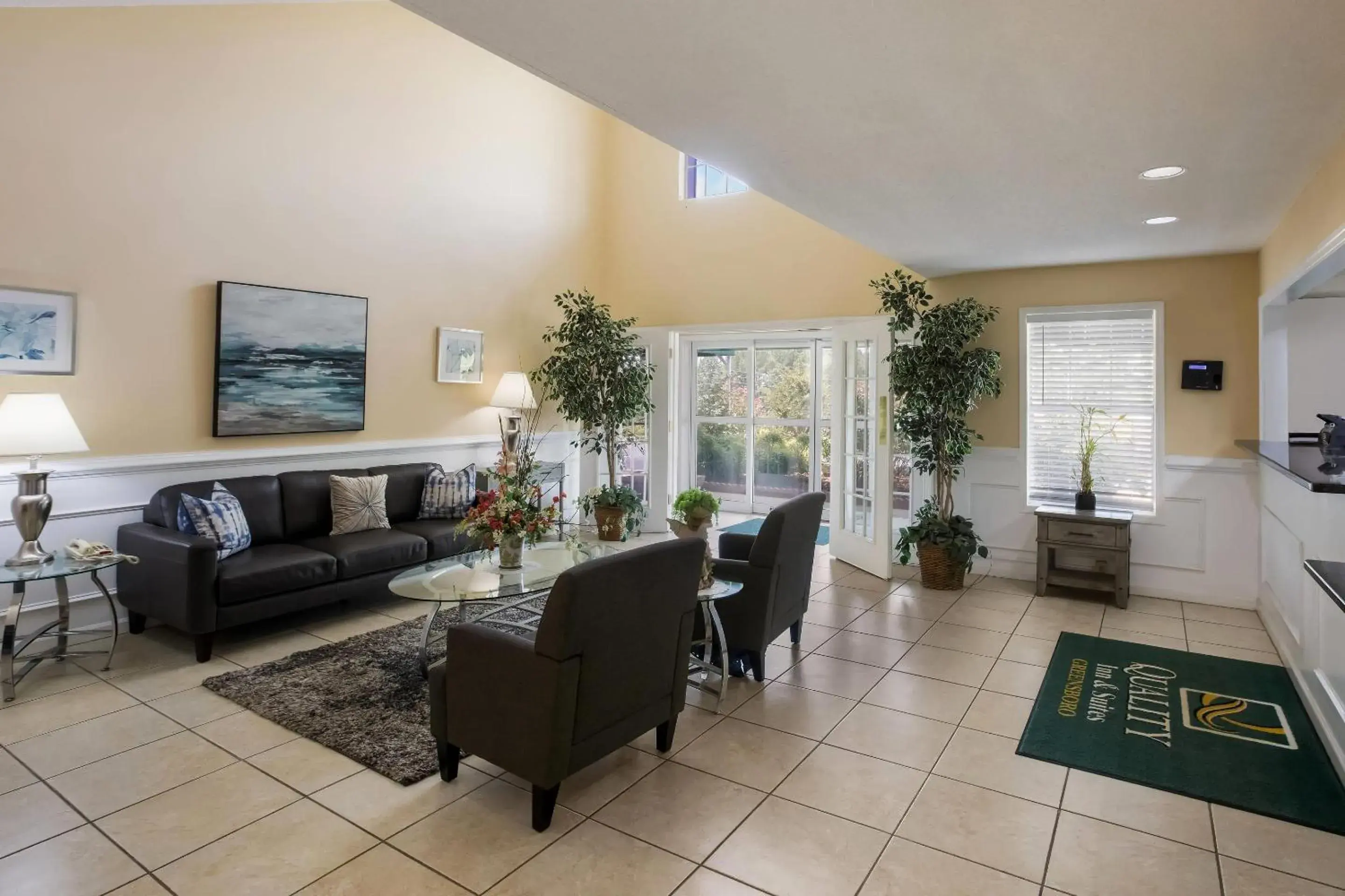Lobby or reception in Quality Inn & Suites Greensboro near Lake Oconee Lobby or reception in Quality Inn & Suites Greensboro near Lake Oconee