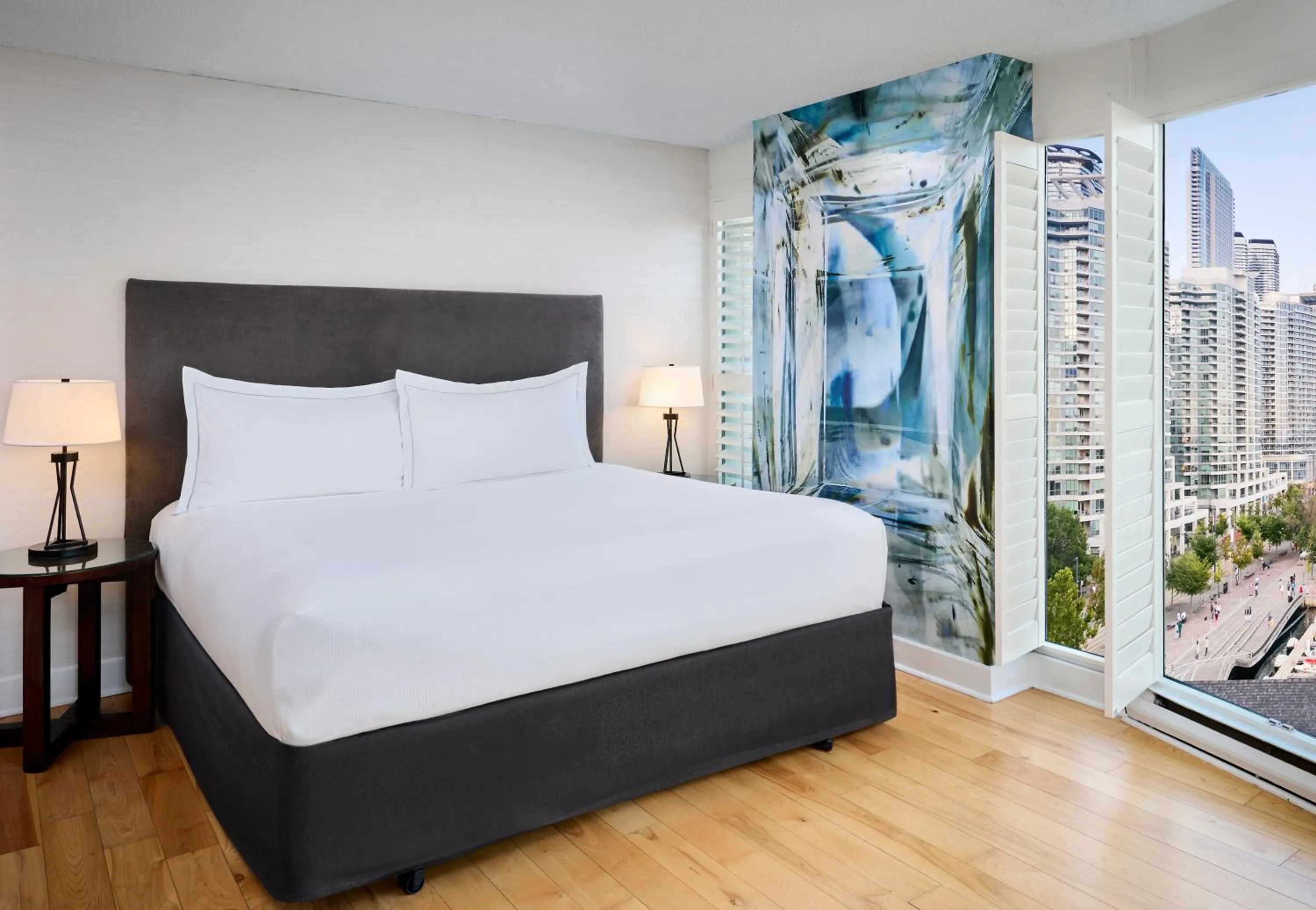 Bed in Radisson Blu Toronto Downtown