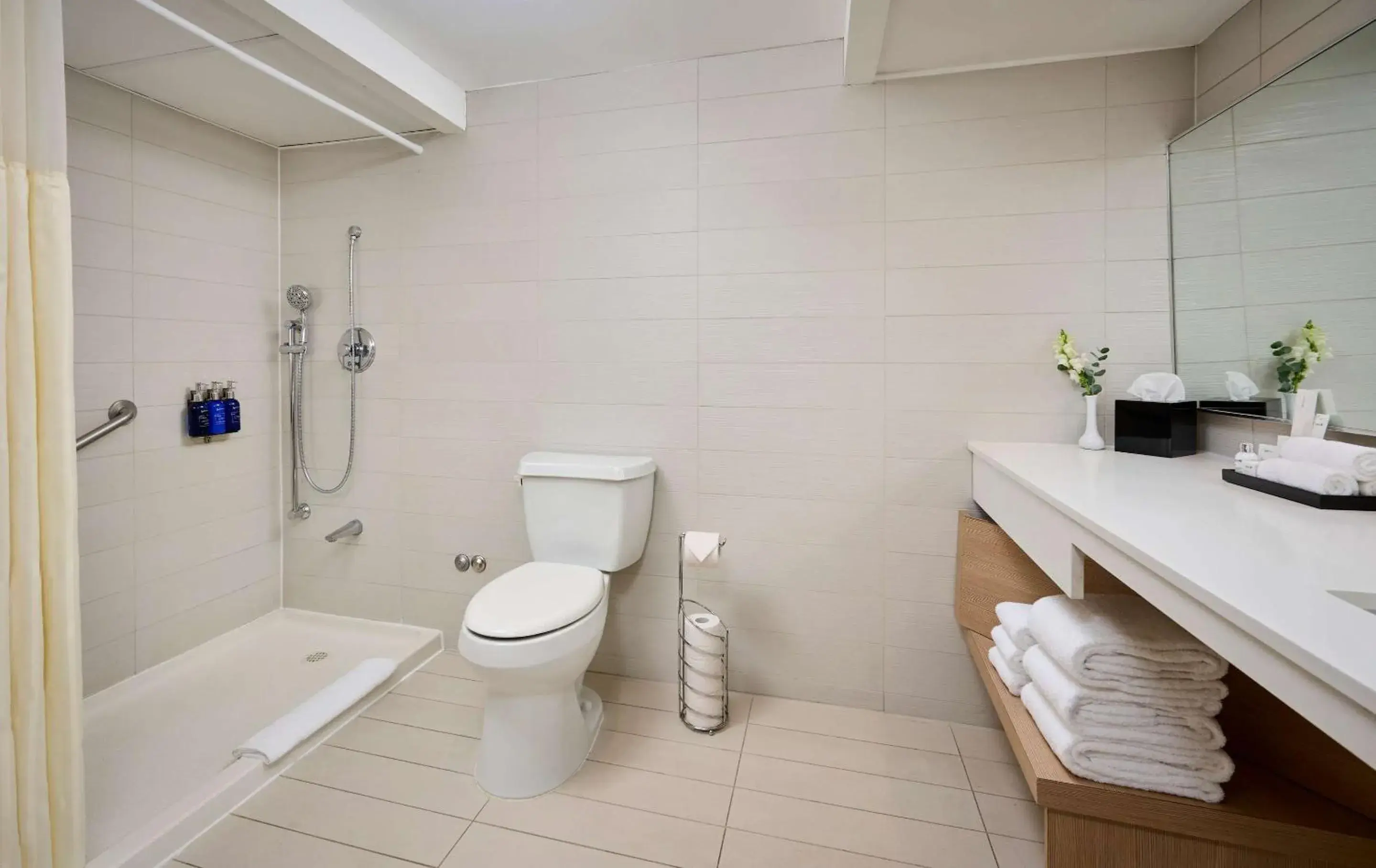 Bedroom in Radisson Blu Toronto Downtown Bedroom in Radisson Blu Toronto Downtown