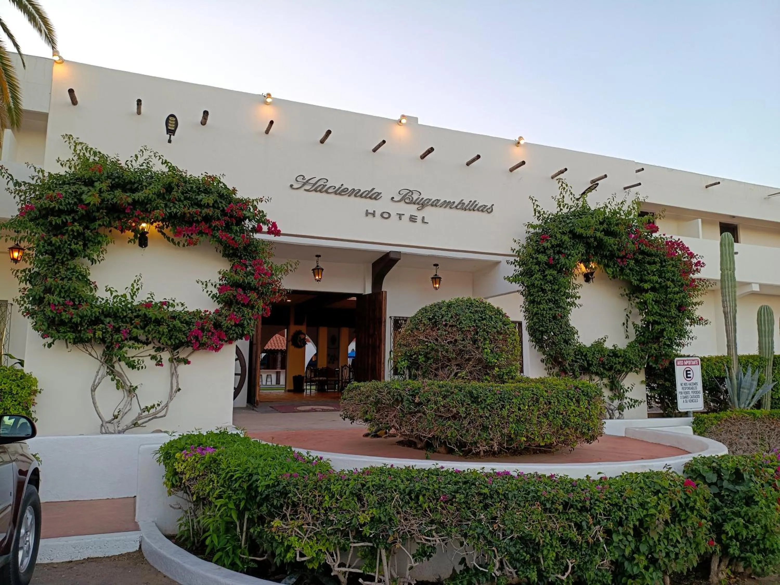 Property building in Hotel Hacienda Bugambilias La Paz