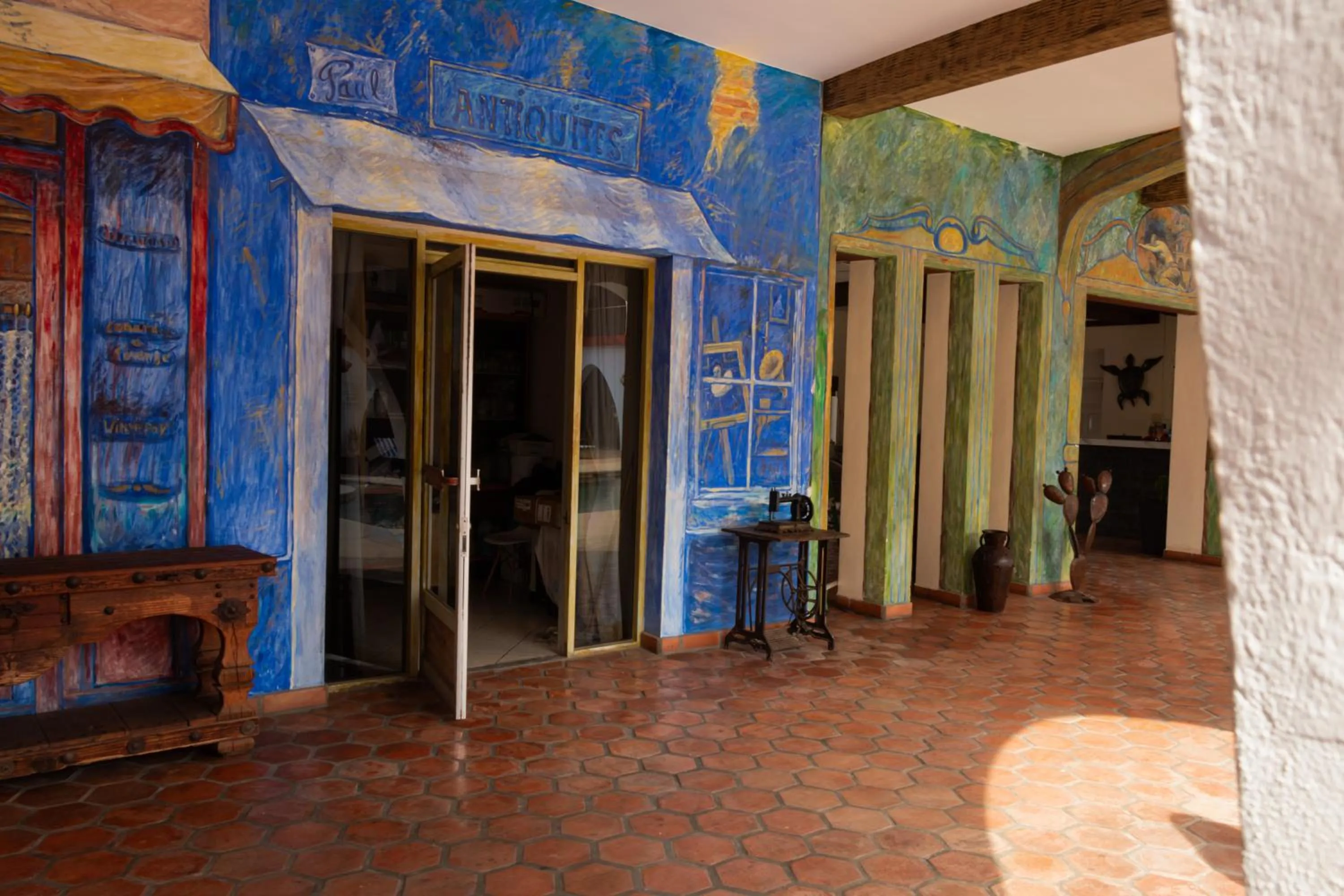 Property building in Hotel Hacienda Bugambilias La Paz