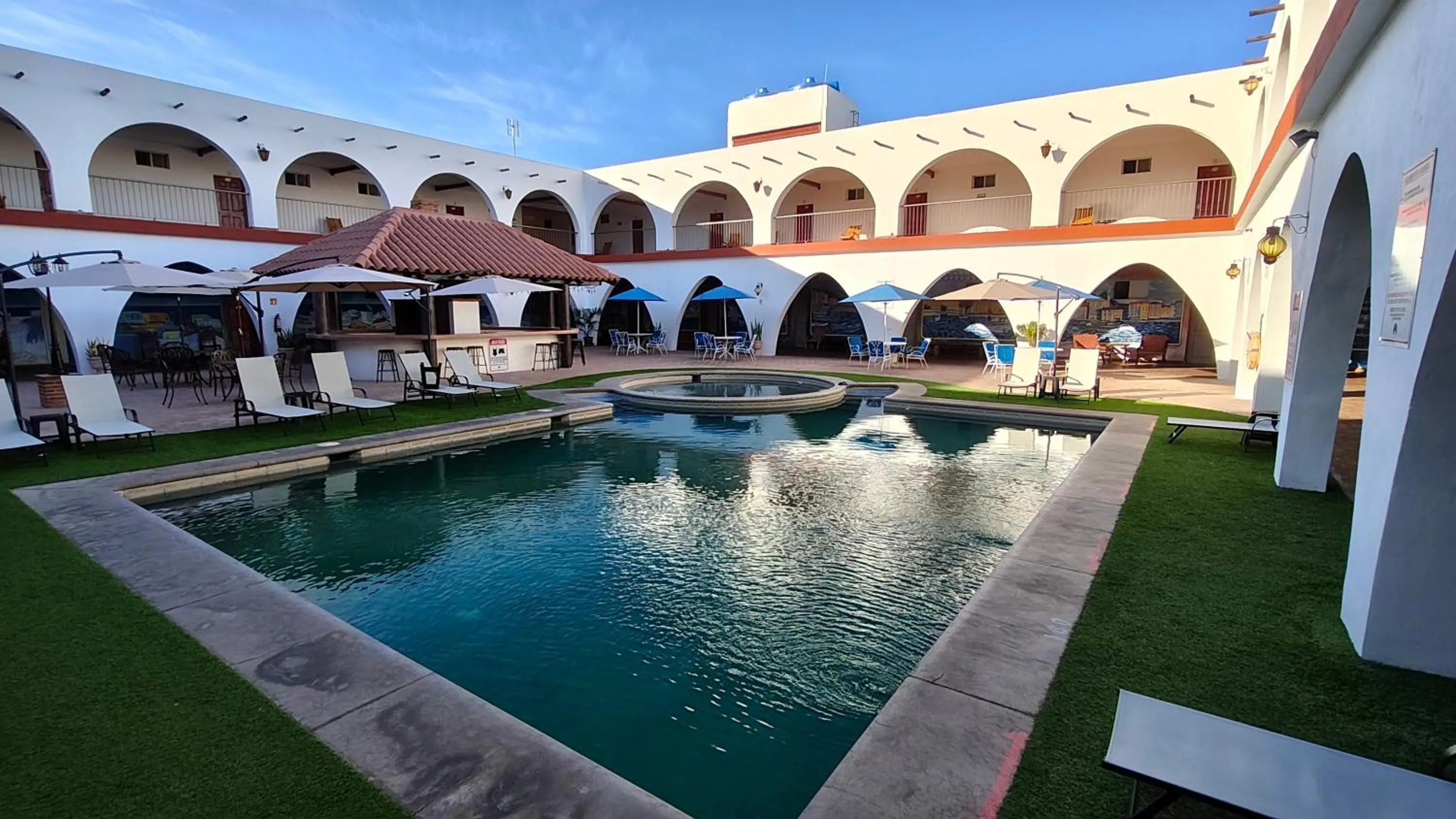 Property building in Hotel Hacienda Bugambilias La Paz