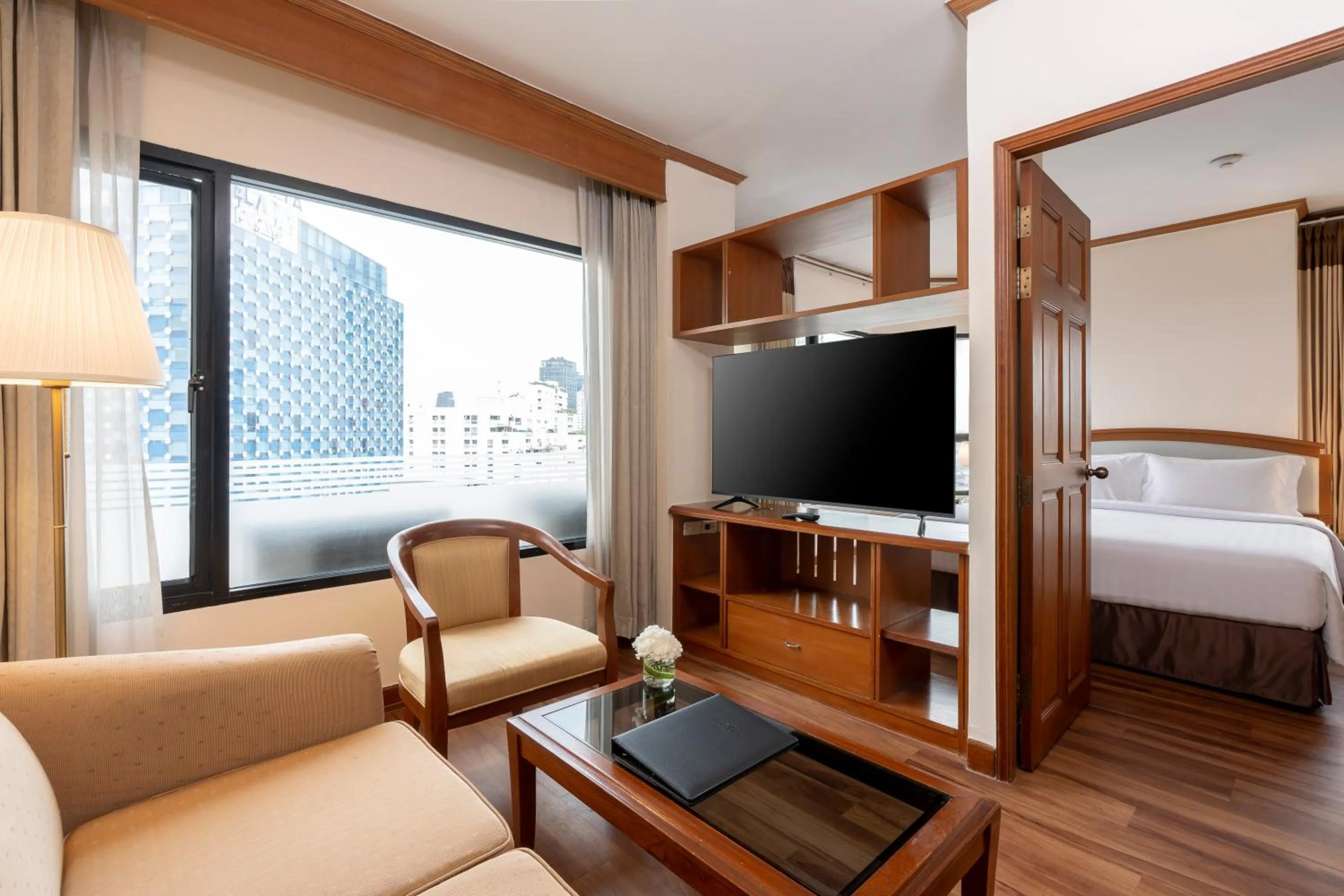 Living room, Bed in Grand Diamond Suites Hotel