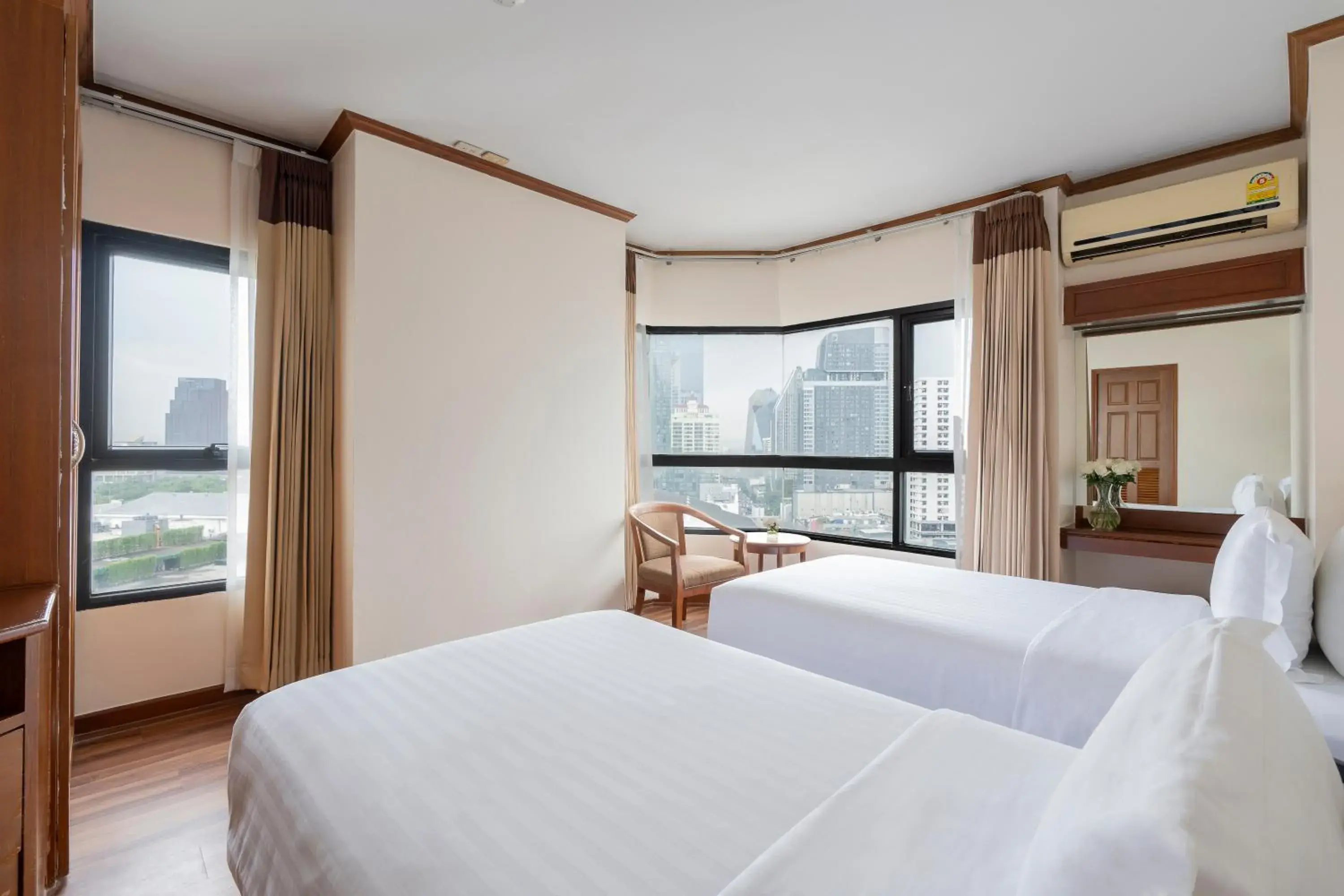 Bedroom, Bed in Grand Diamond Suites Hotel Bedroom, Bed in Grand Diamond Suites Hotel