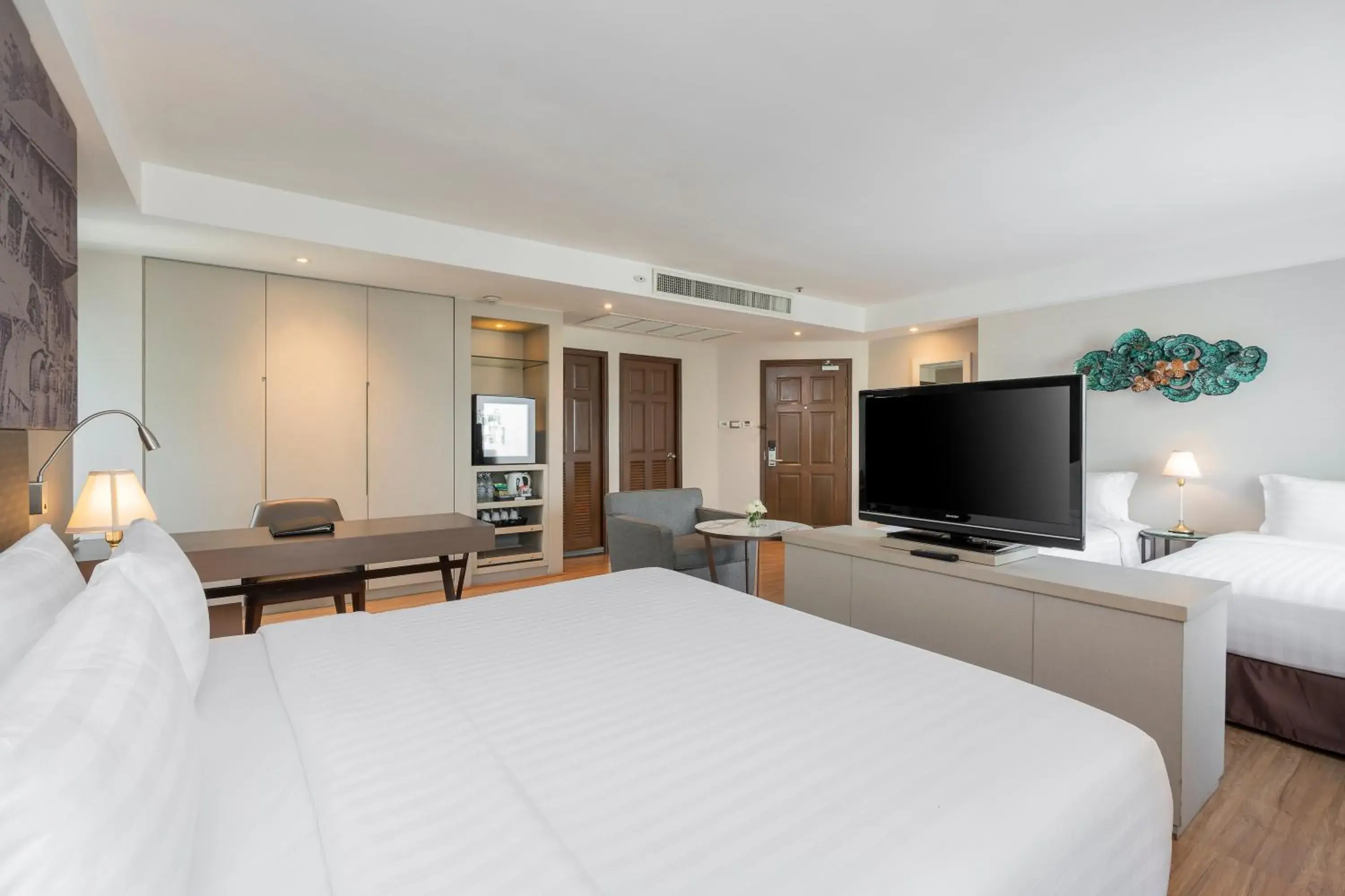 Family Suite in Grand Diamond Suites Hotel Family Suite in Grand Diamond Suites Hotel