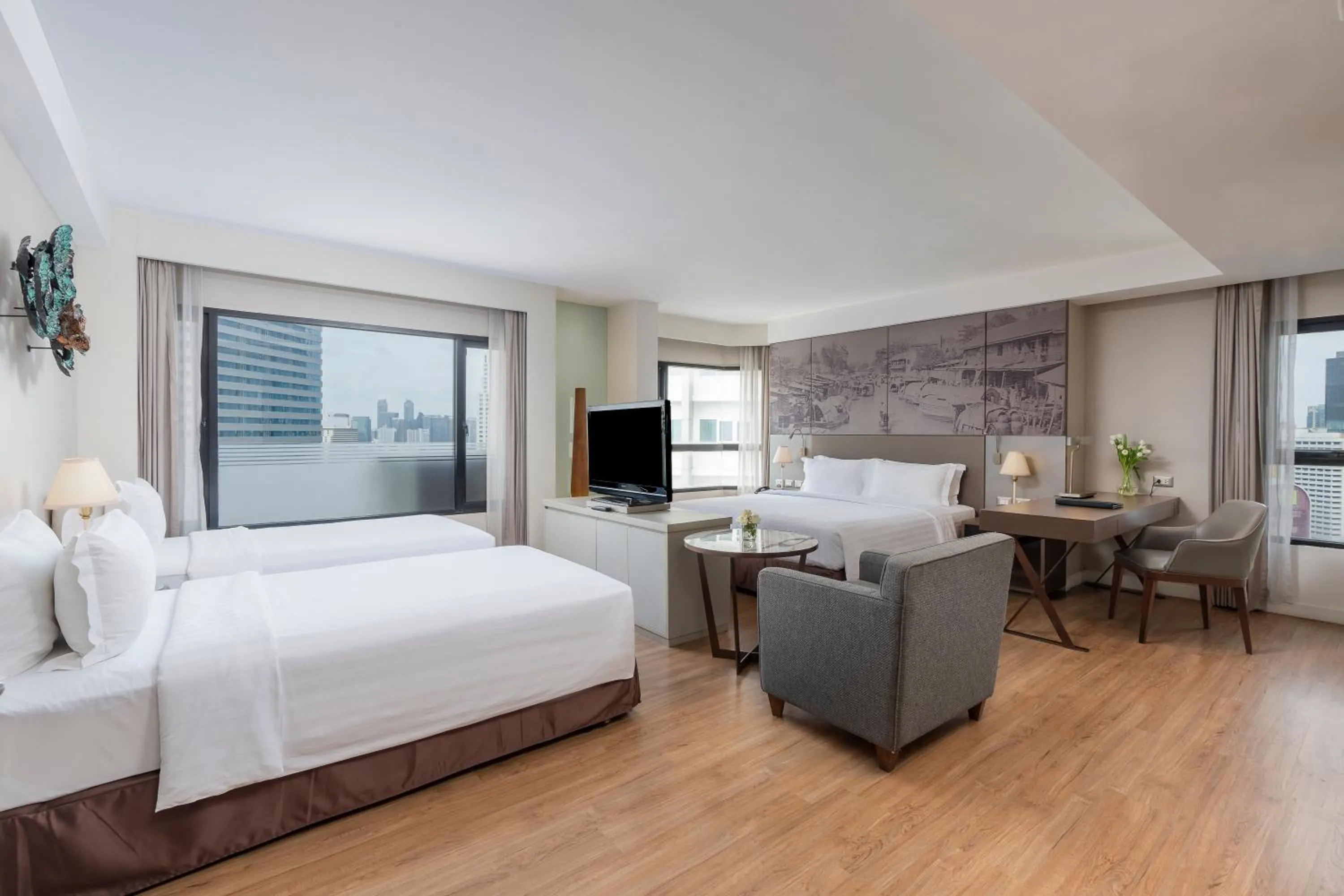 Bedroom, Bed in Grand Diamond Suites Hotel