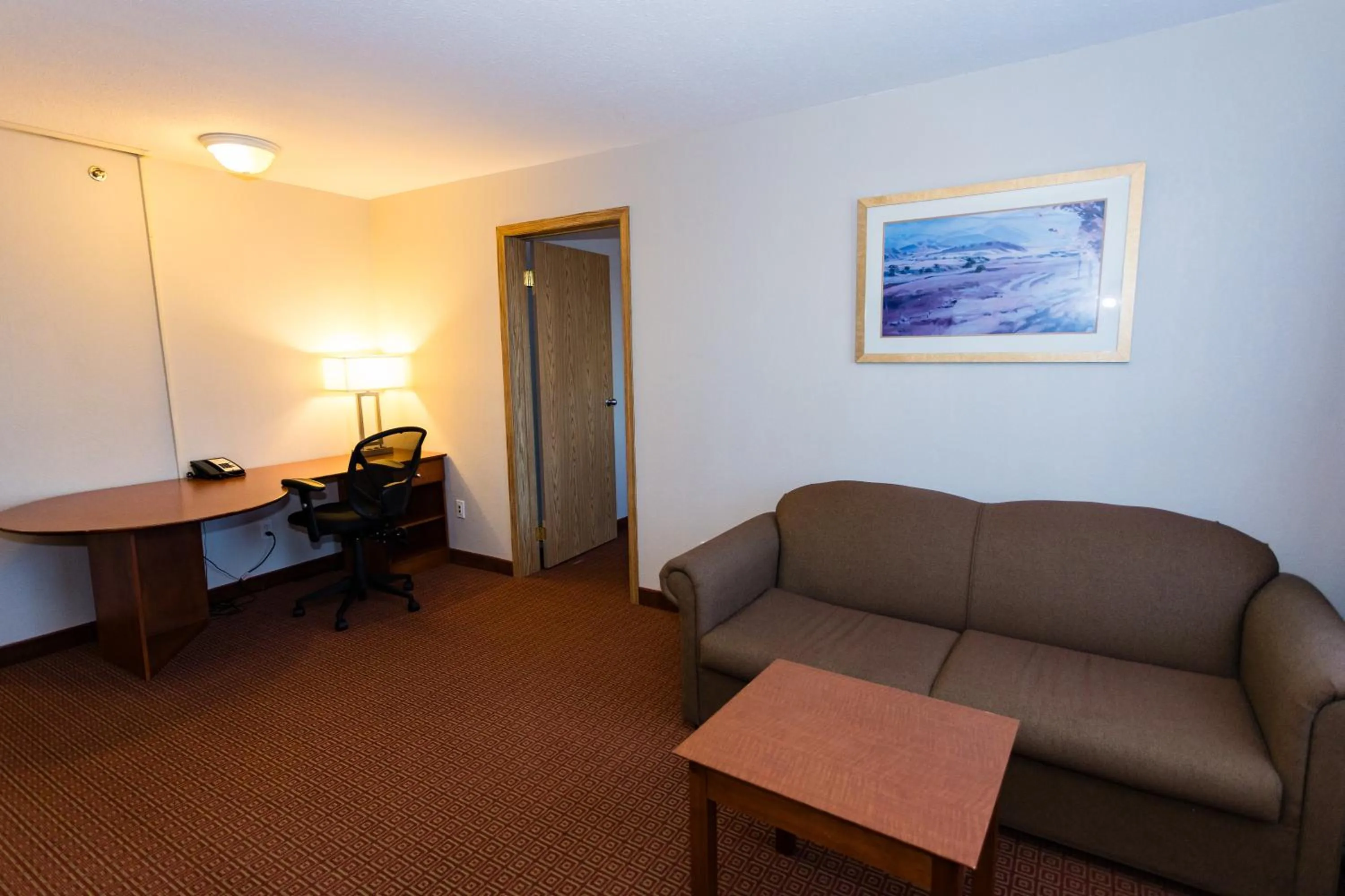 Super 8 by Wyndham Drayton Valley