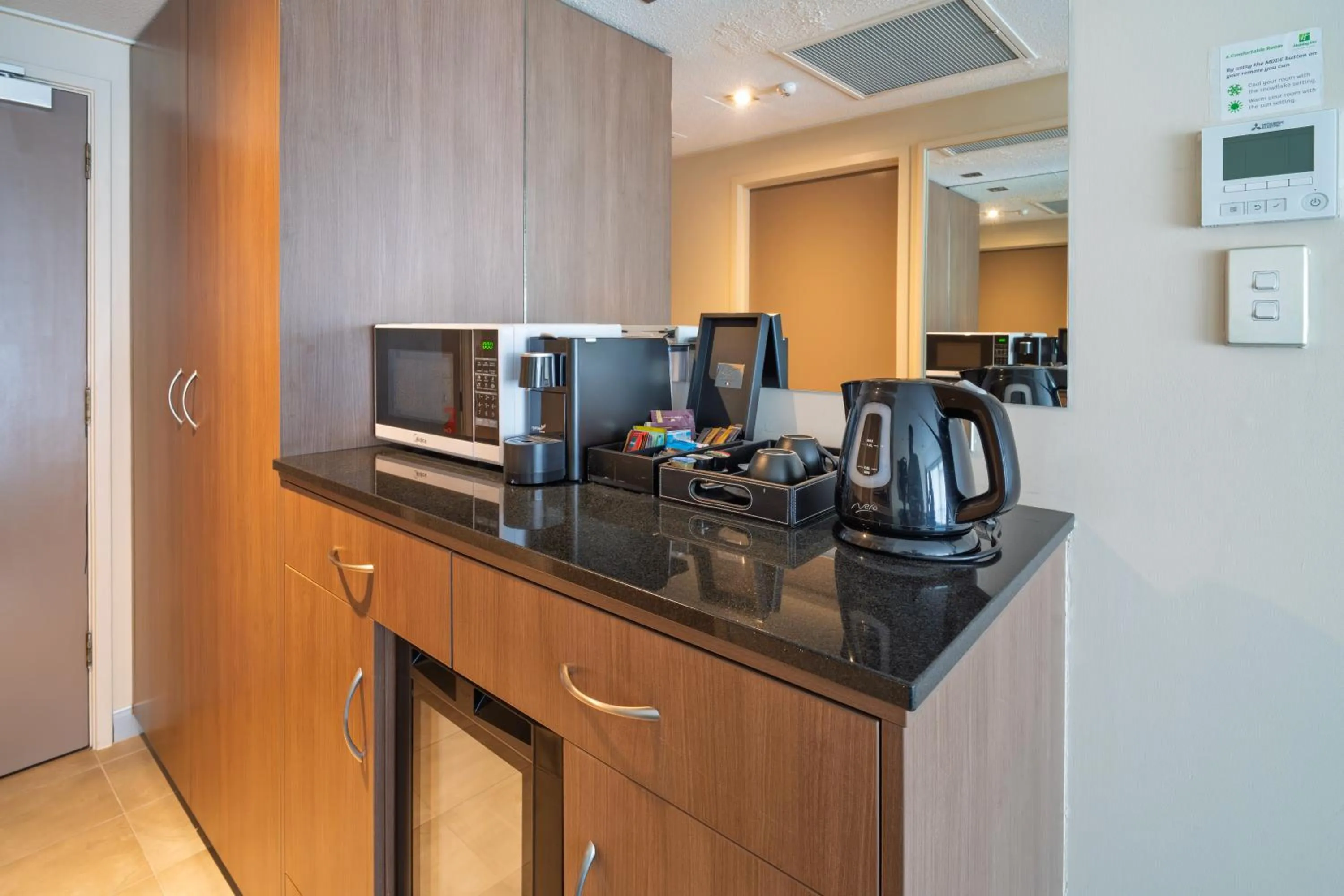 Holiday Inn Auckland Airport by IHG