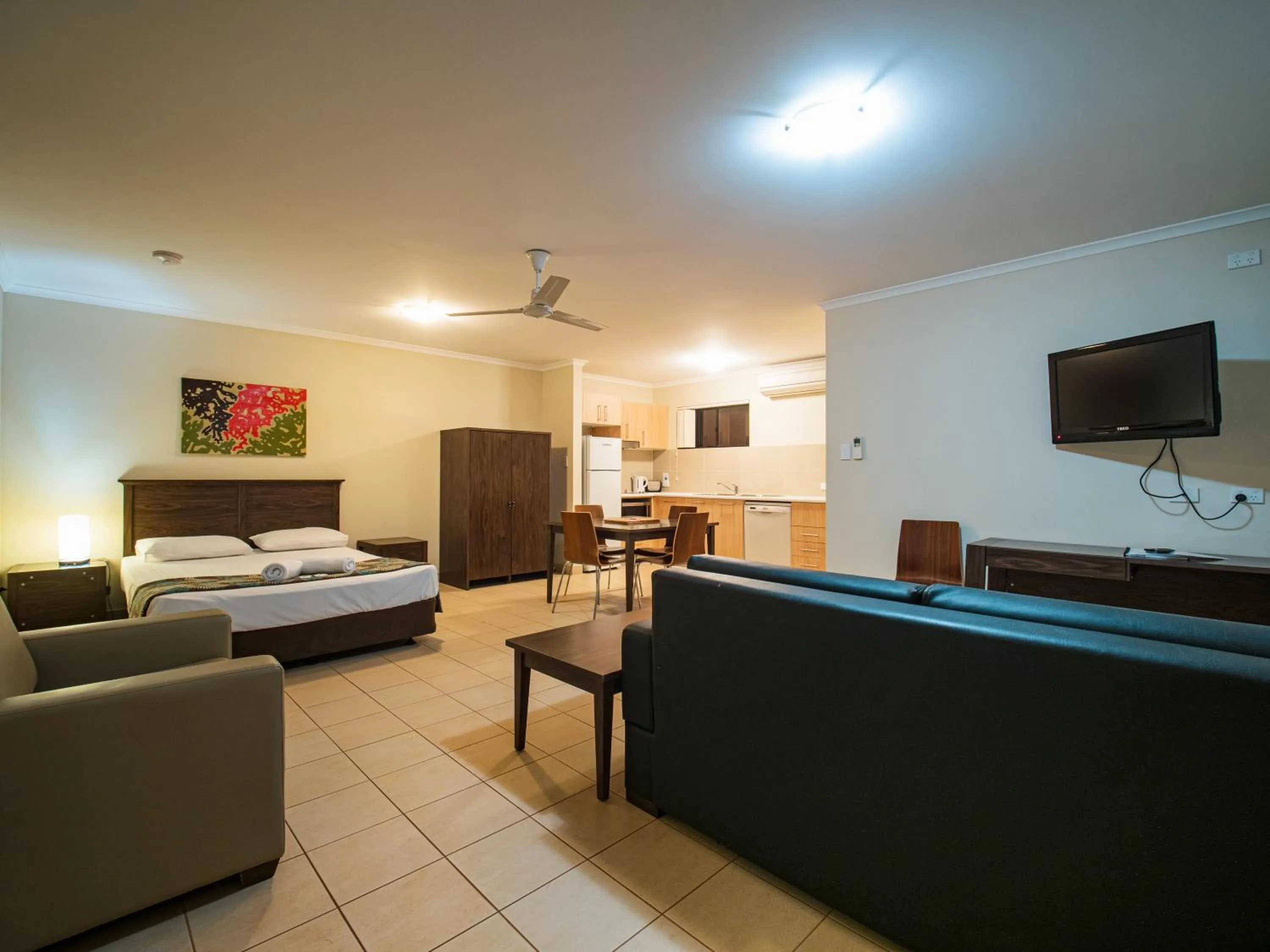 Bed in Seminara Apartments Coochiemudlo Island