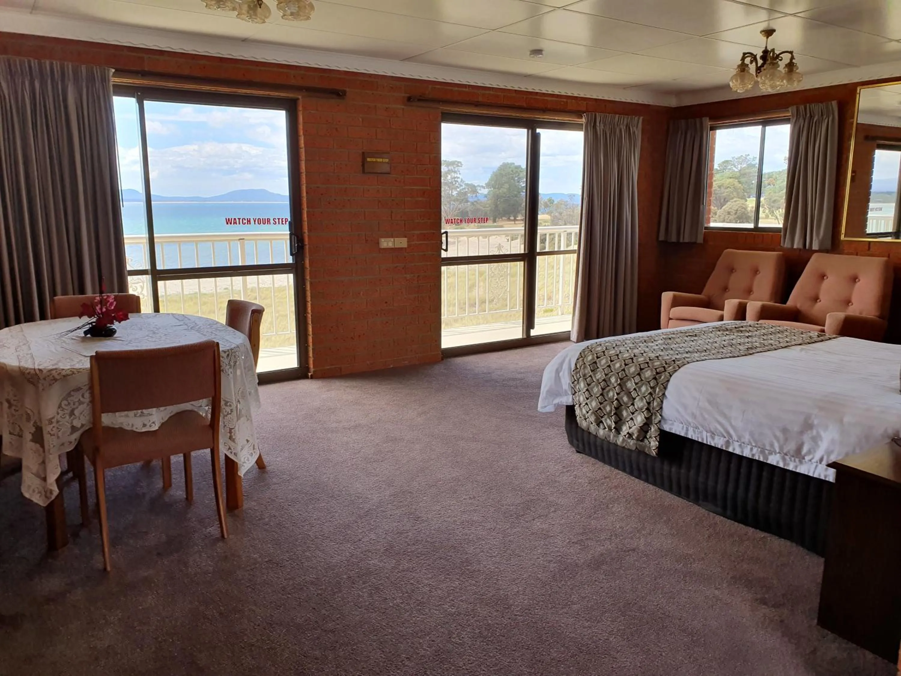 Bed in The Waterloo Hotel