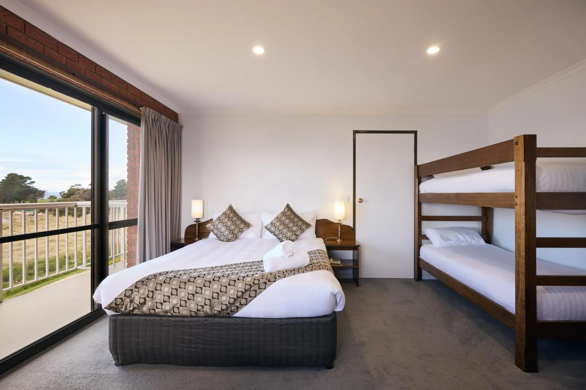 Bed in The Waterloo Hotel